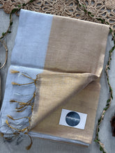 White Nd Gold Half N Half Designe Handloom Raga Tissue Saree