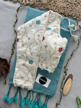 C Green Handloom Cotton Saree With Embrodery Work Redy Made Blouse