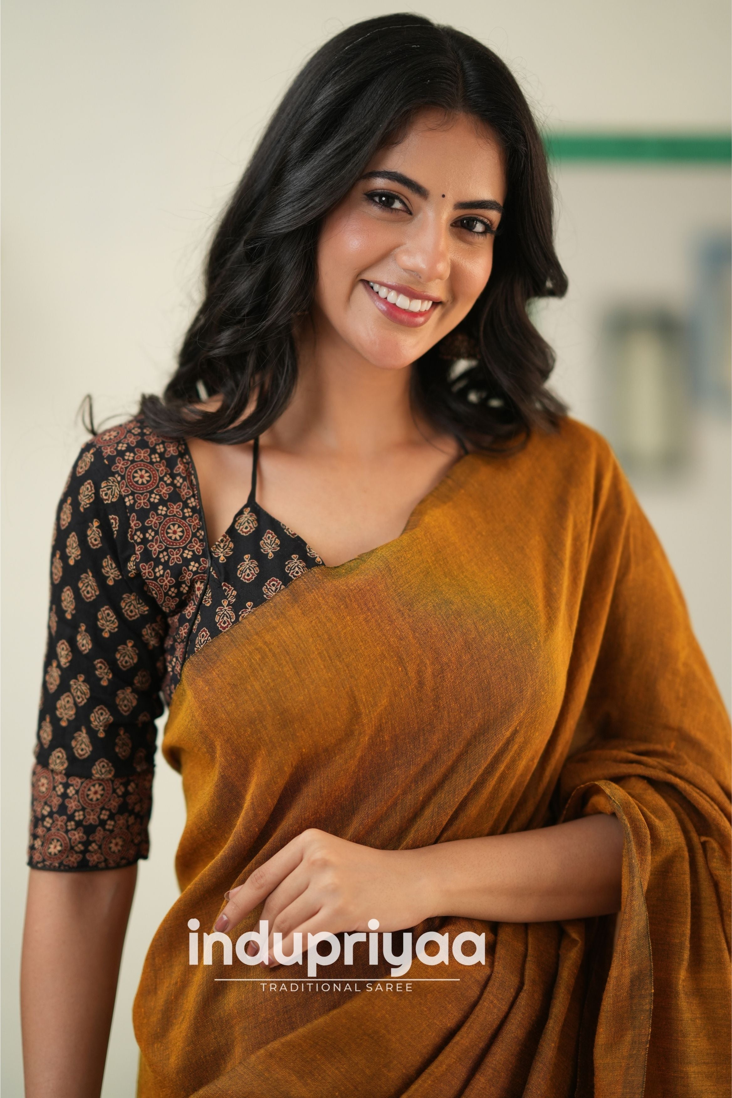 Golden Handloom Khadi Cotton Saree With Ajrakh Print Redy Made Blouse