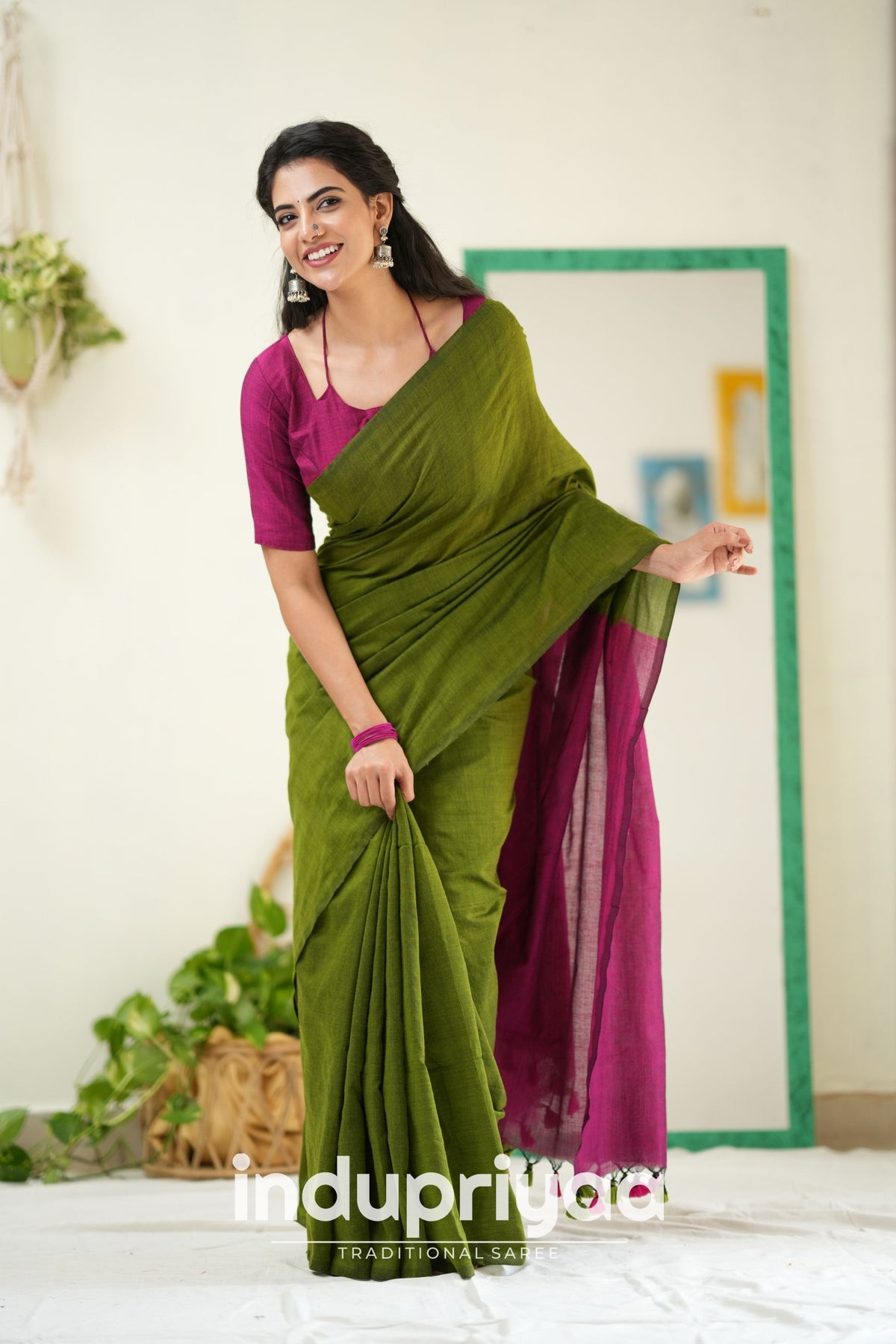 Mehndi Nd Wine Handloom  Cotton Saree