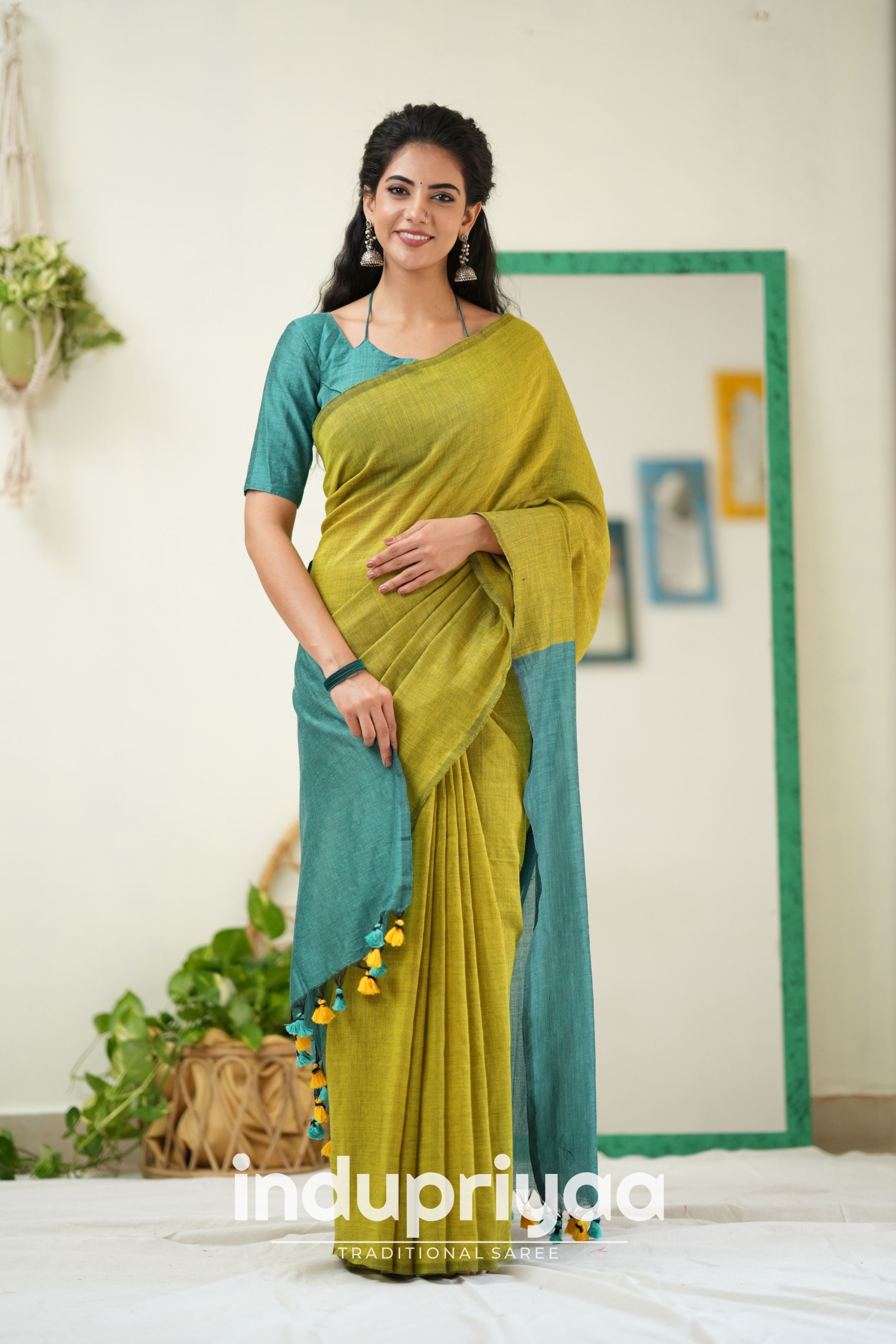 Light Mehndi Nd C Green Handloom Khadi Cotton Saree