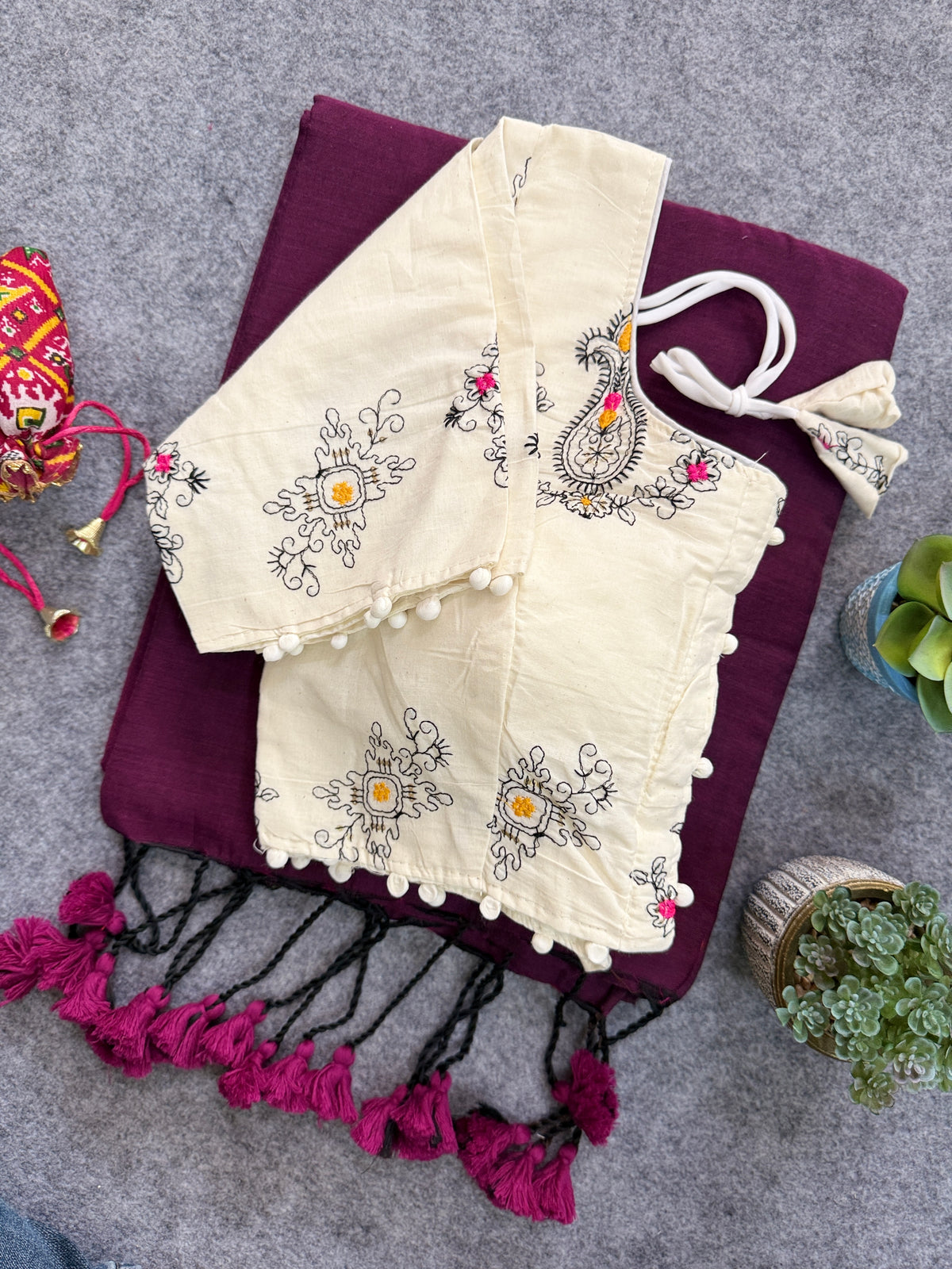 Wine Handloom Cotoon Saree With Embrodry Work Stitched Blouse