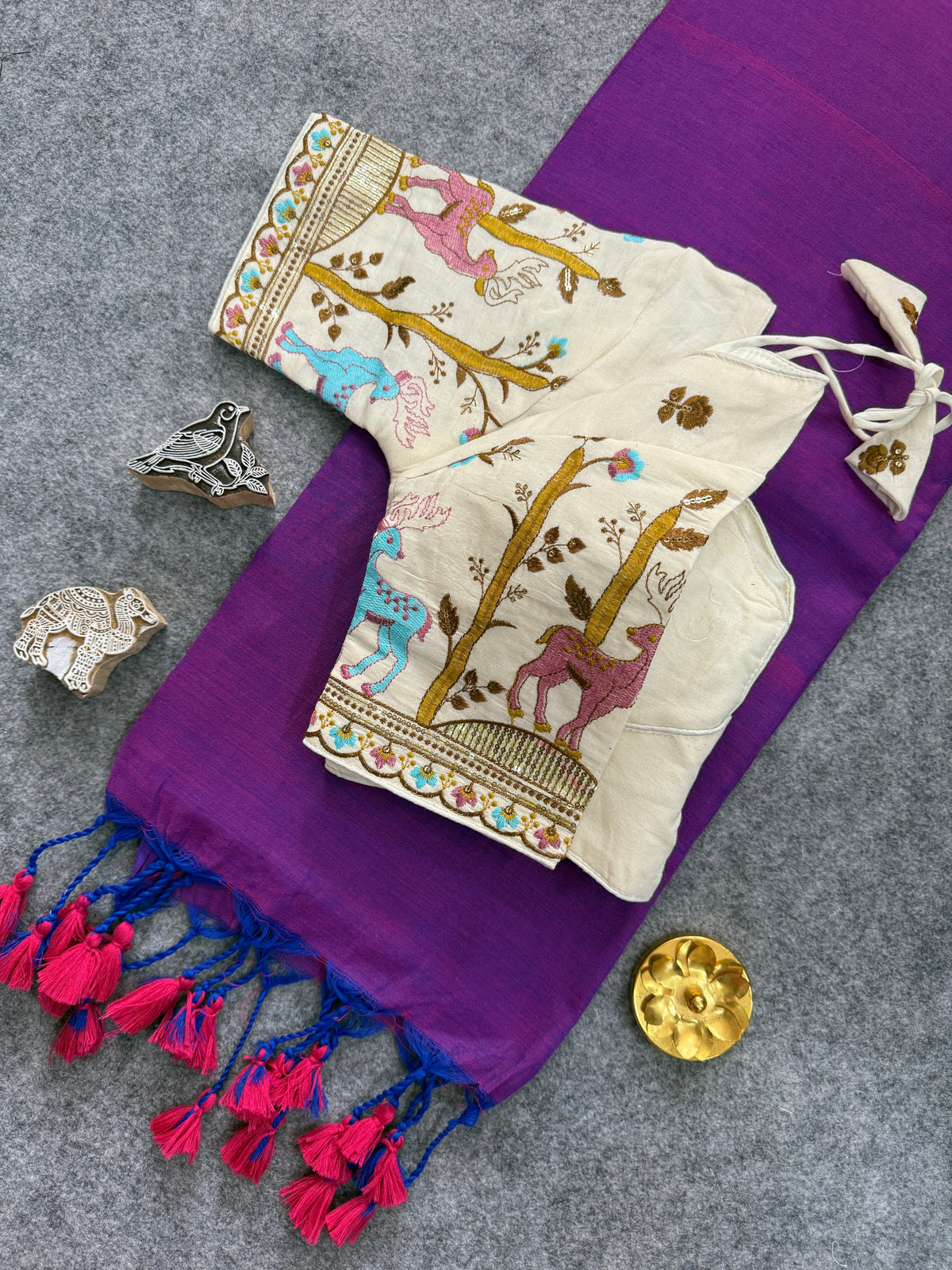 Purple Dual Tone Handloom Cotoon Saree With Embrodry Work Stitched Blouse