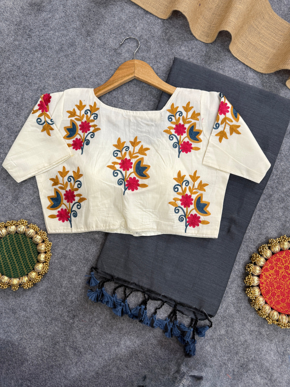 Elegant Handloom Khadi Cotton Saree with Stitched Blouse – Chic Dark Grey