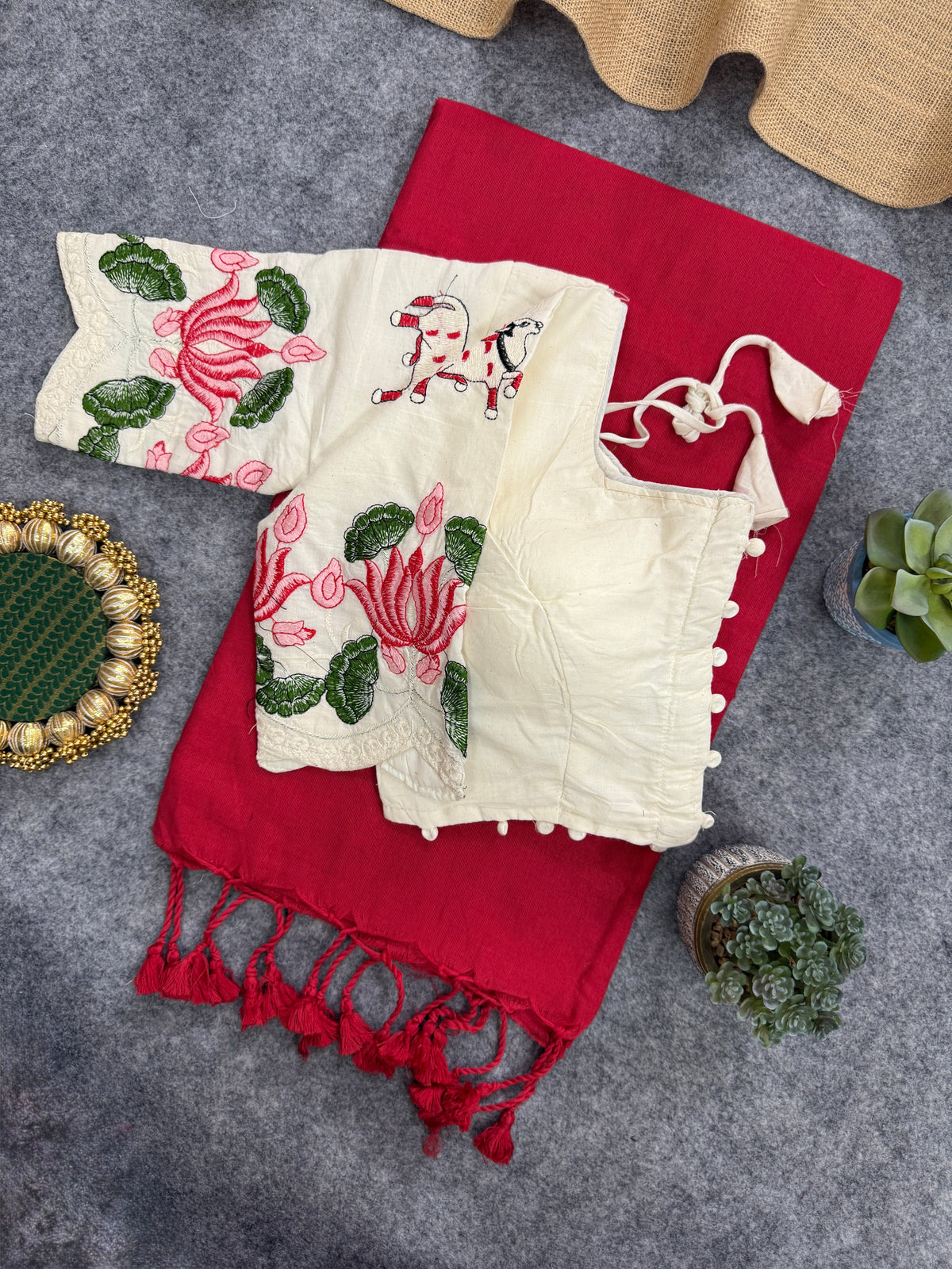 Daily Wear Khadi Cotton Saree with Stitched Blouse – Simple Red
