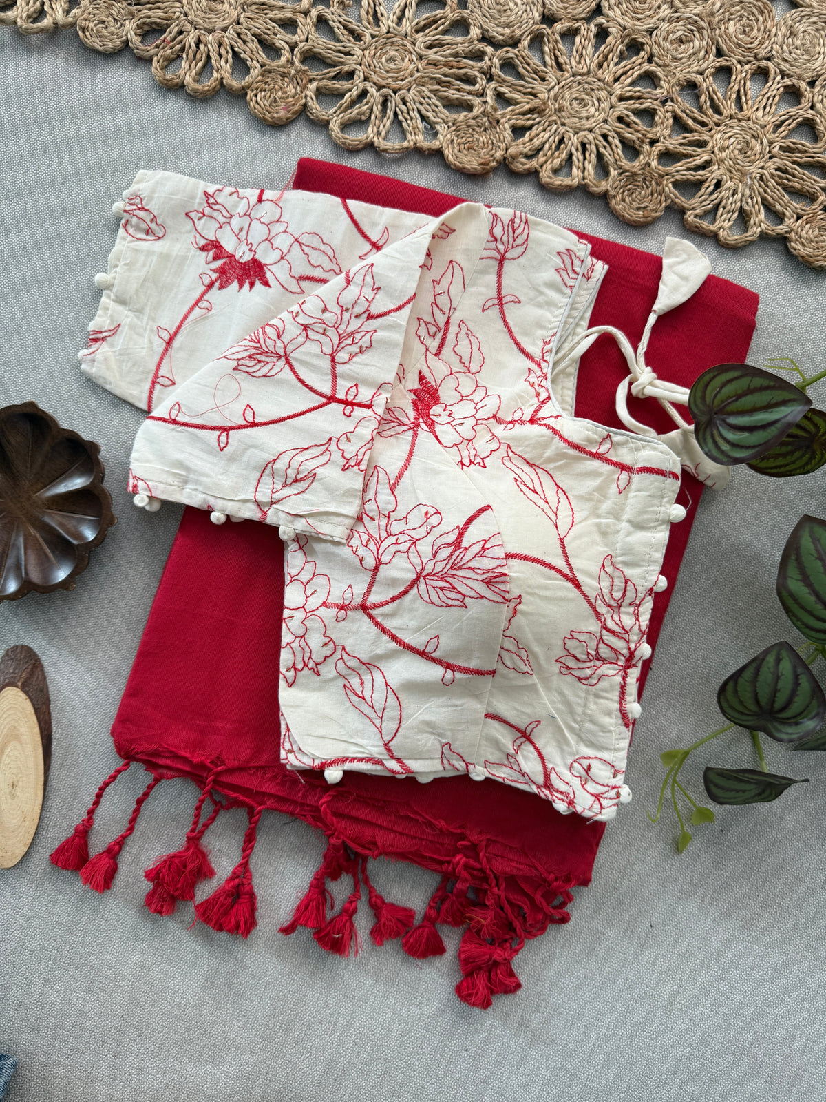 Exclusive Handloom Khadi Saree with Designer Blouse – Stunning Red