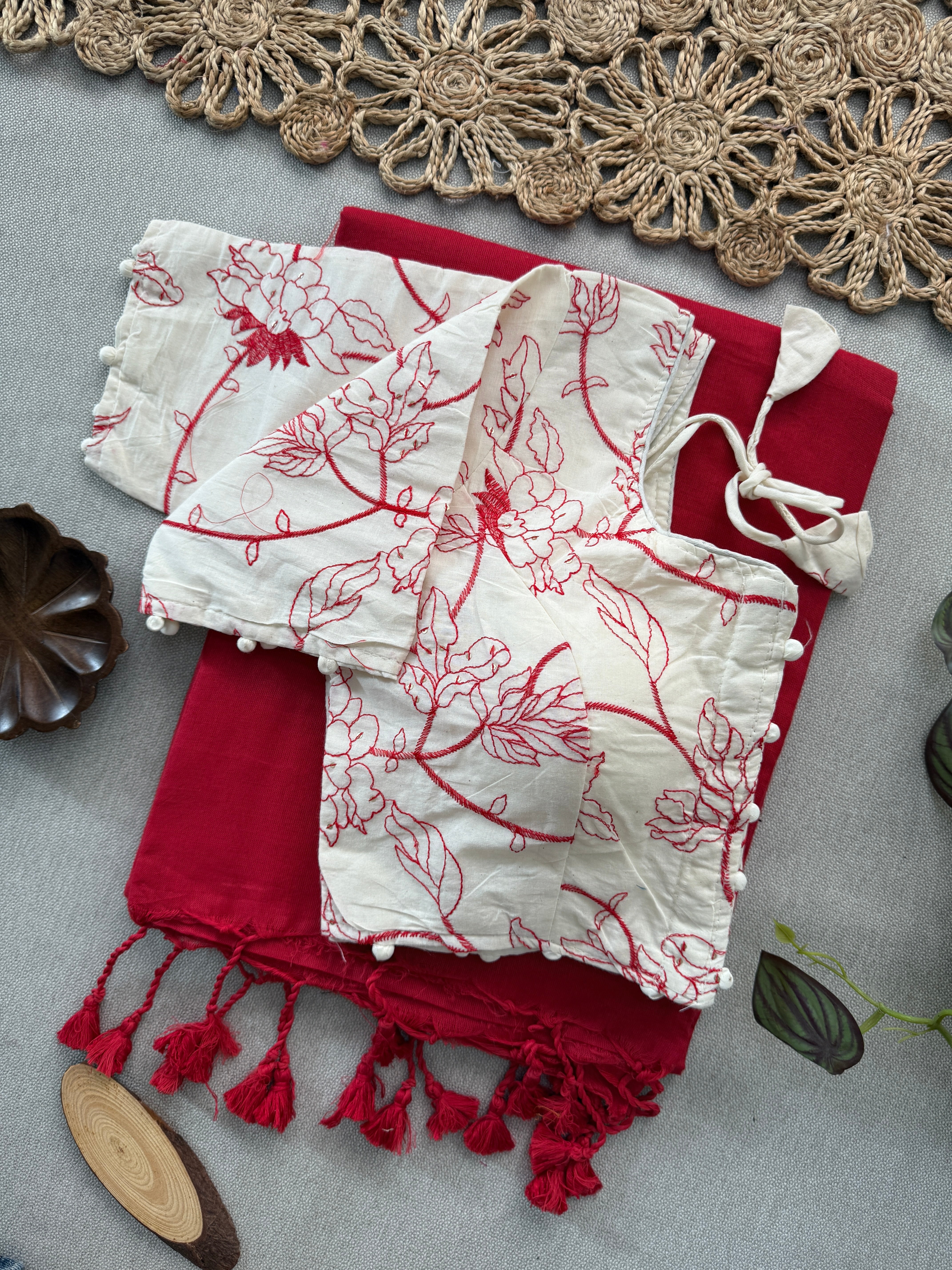 Exclusive Handloom Khadi Saree with Designer Blouse – Stunning Red