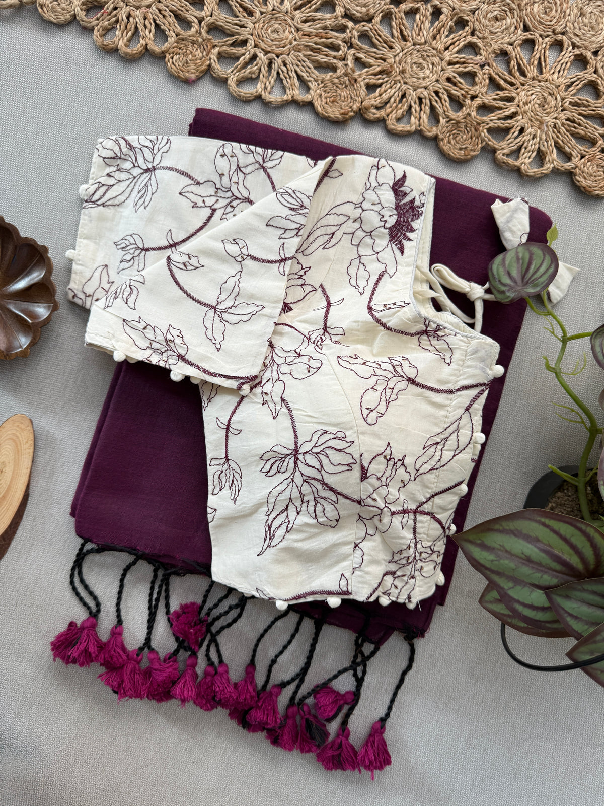 Stylish Handloom Saree in Khadi Cotton with Blouse – Gorgeous Wine