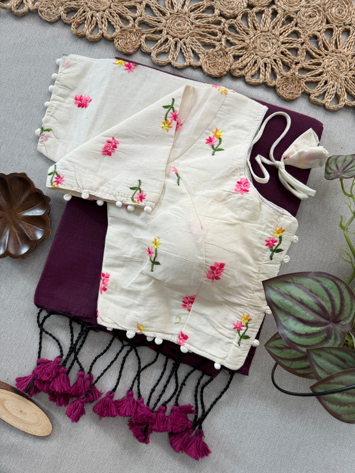 Traditional Khadi Cotton Saree for Women with Blouse – Classic Wine