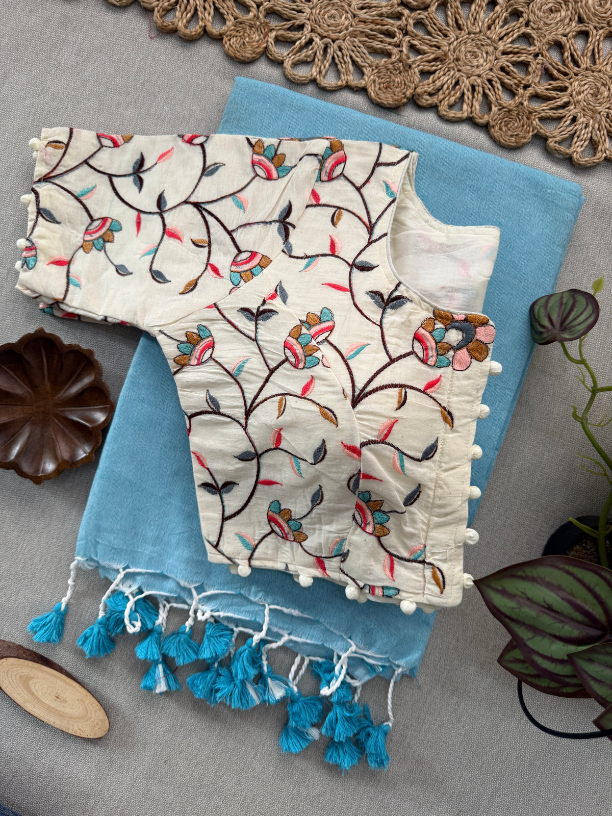 Traditional Weave Sky Handloom Saree with Blouse Stitched Perfectly