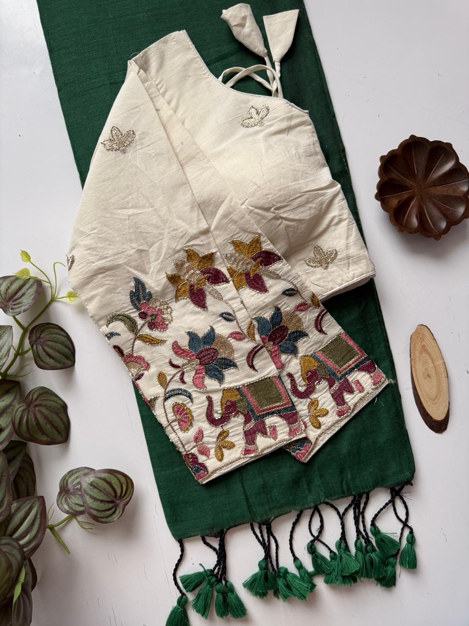 Lightweight Green Handloom Cotton Saree With Comfortable Stitched Blouse