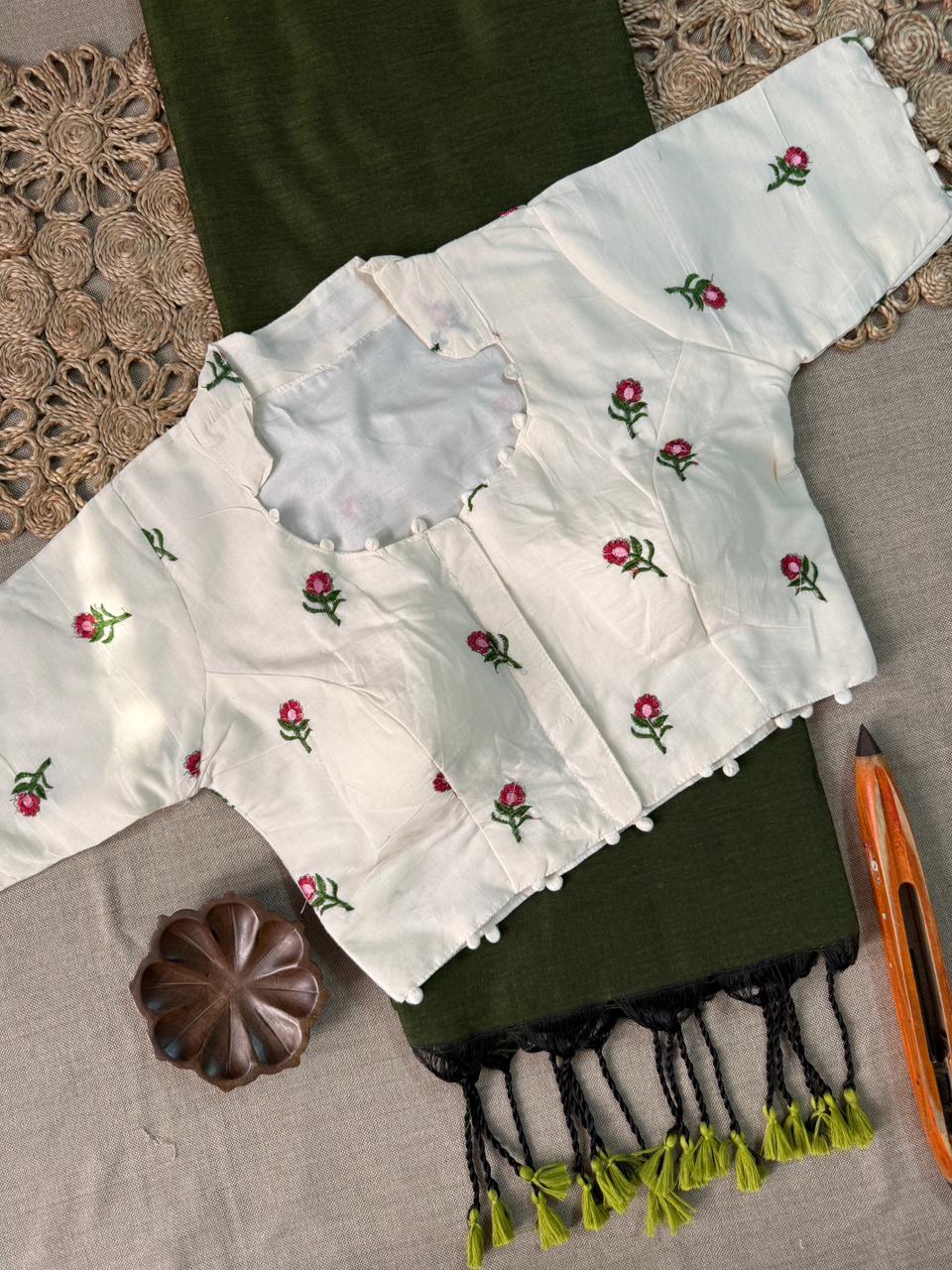 Traditional Look Mehndi Handloom Cotton Saree With Ready Blouse