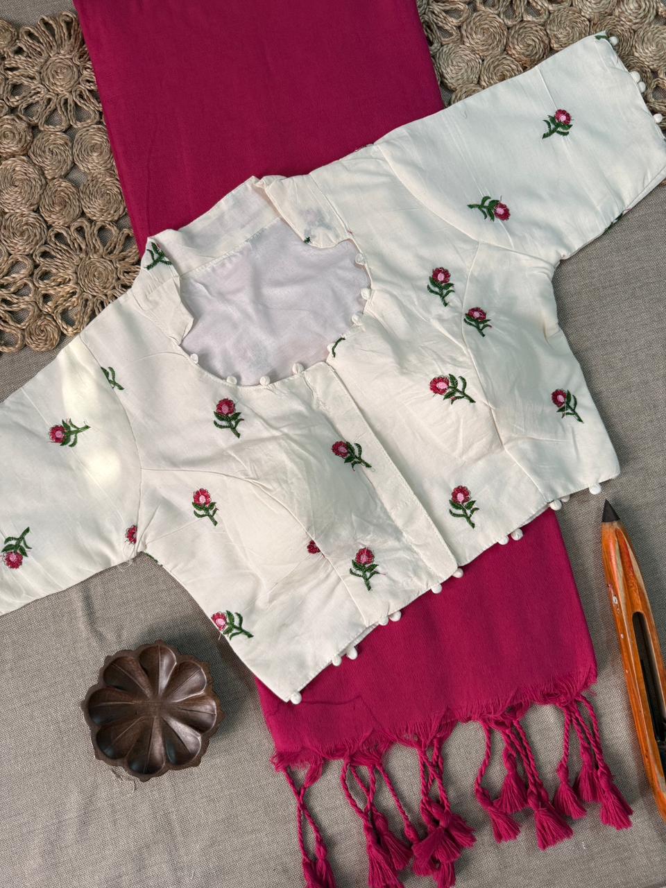 Exclusive Pink Handloom Cotton Saree With Ready Made Blouse