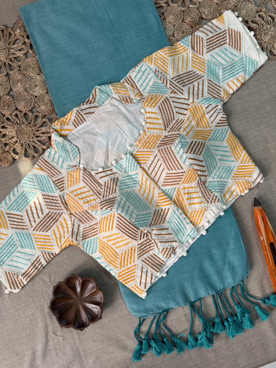 Graceful C Green Cotton Handloom Saree With Ready Blouse