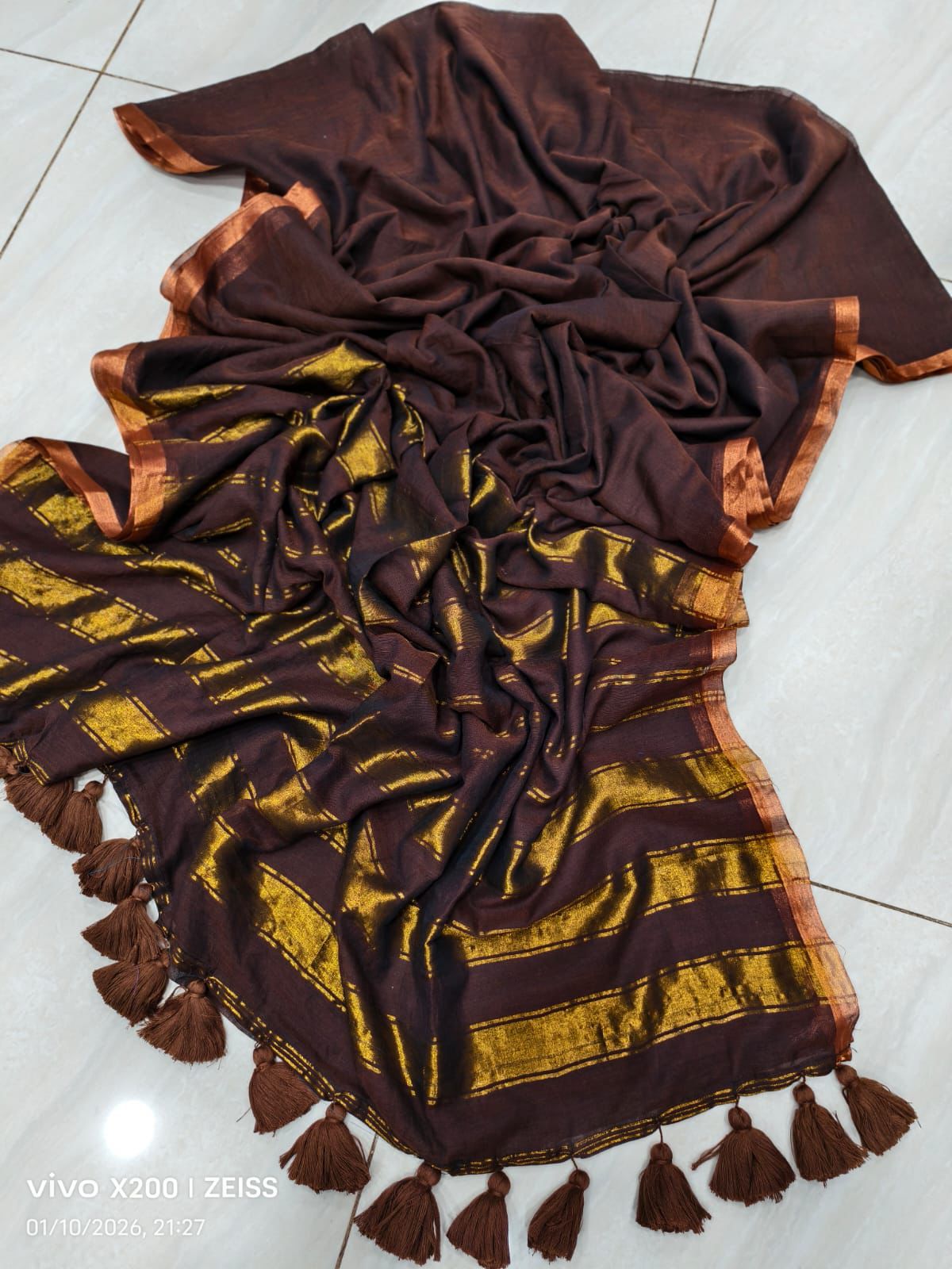 Stylish Brown Mul Mul Cotton Saree for Elegant and Simple Look