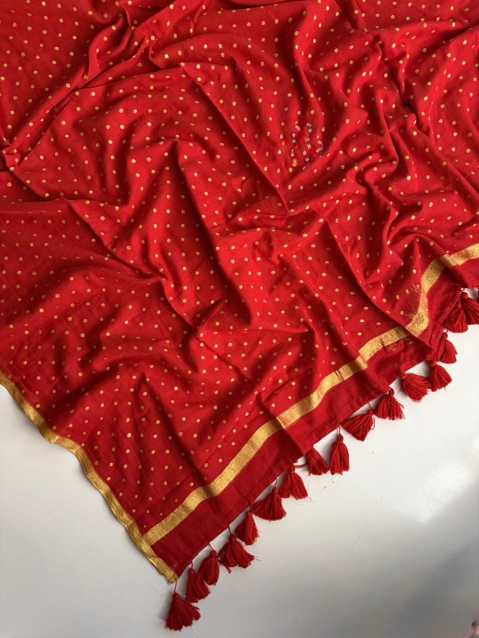 Pure Cotton Red Mul Mul Saree with Lightweight Smooth Feel