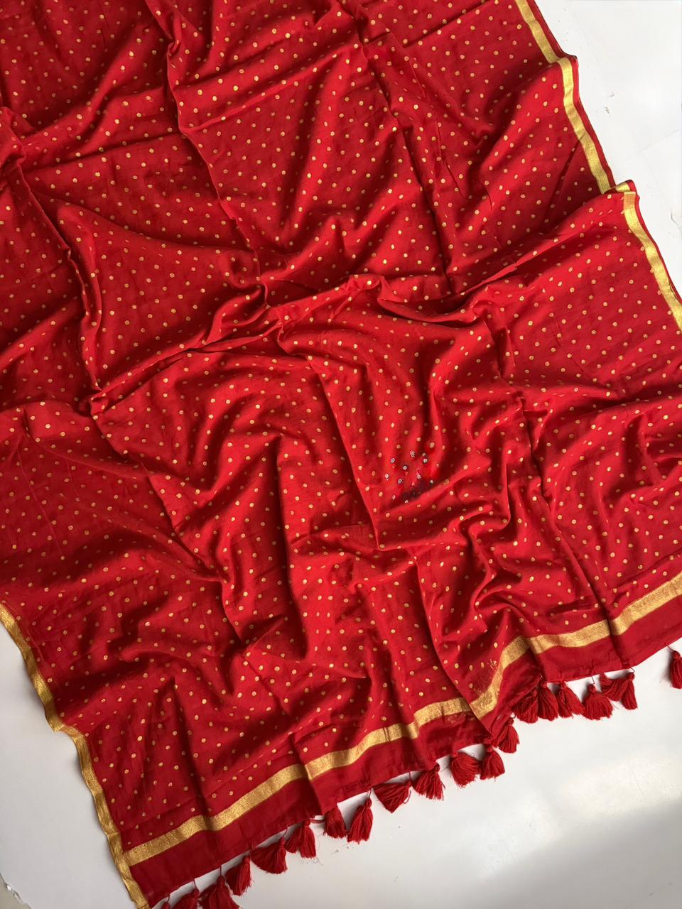 Pure Cotton Red Mul Mul Saree with Lightweight Smooth Feel