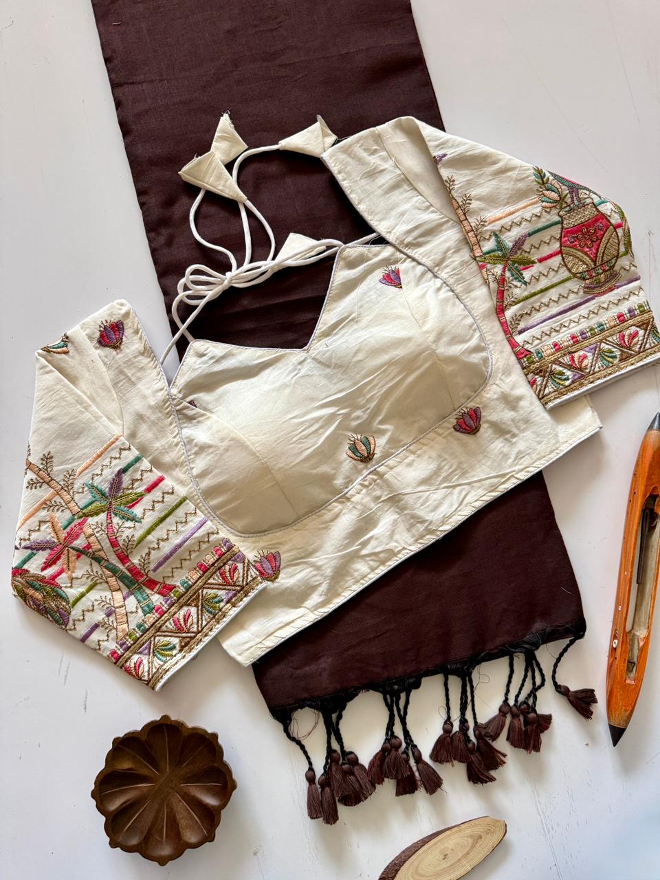 Elegant Brown Cotton Handloom Saree With Matching Stitched Blouse