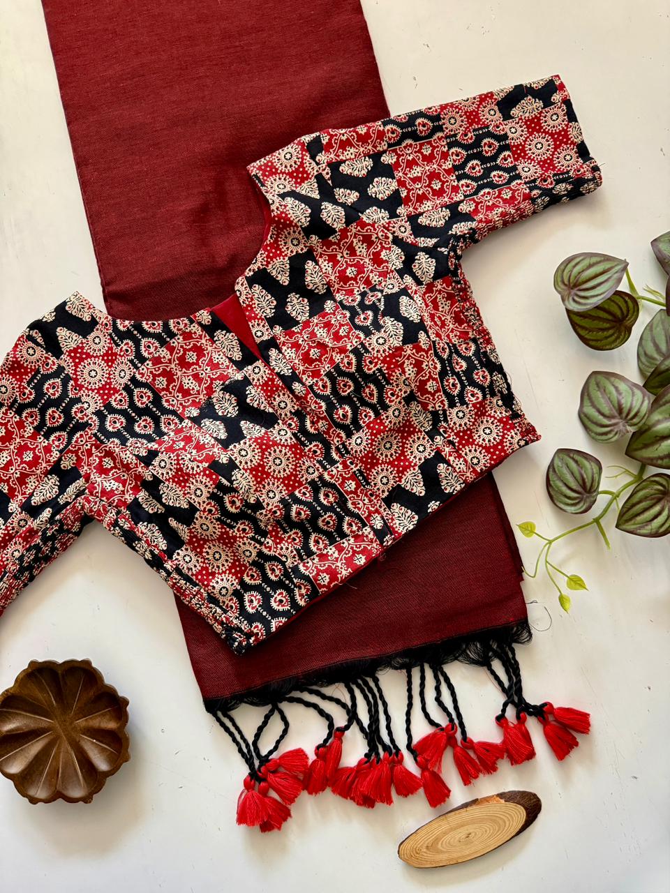 Designer Marun Handloom Cotton Saree With Stretchable Matching Blouse