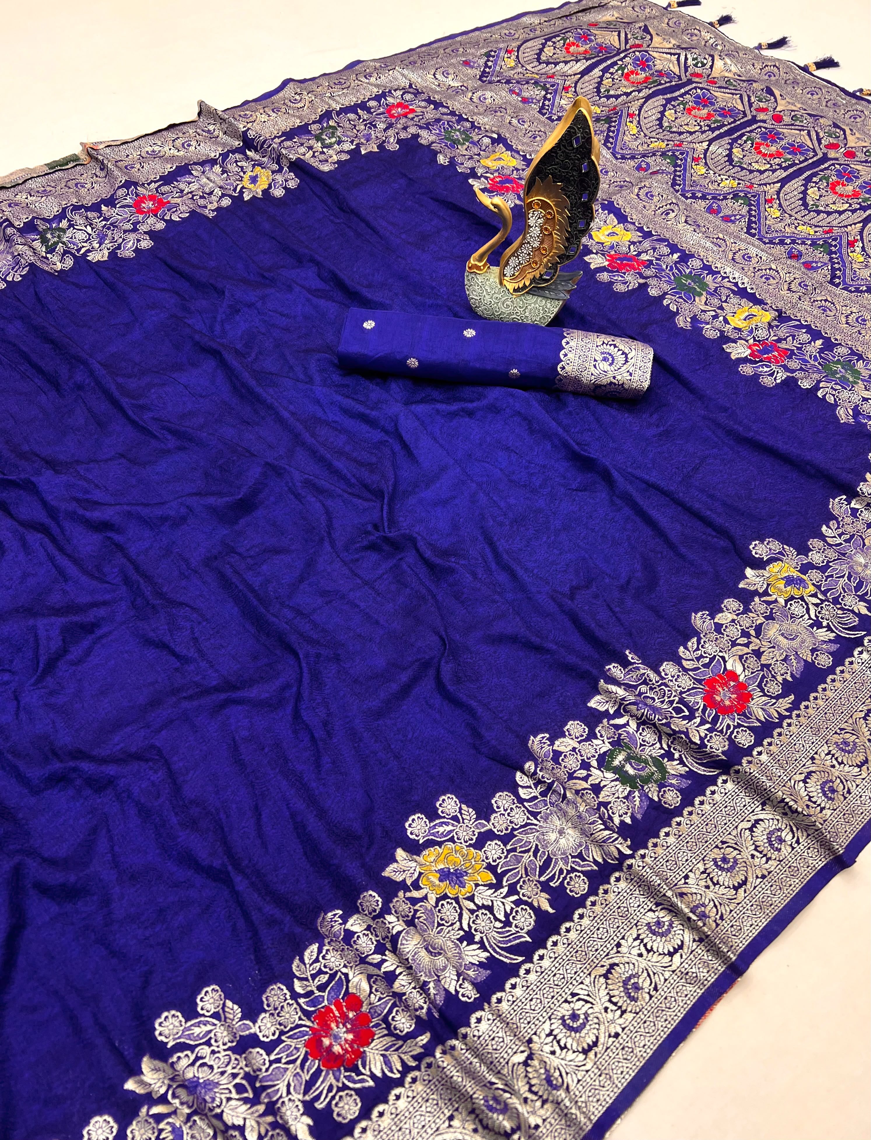 Exquisite R Blue Silk Saree Adorned with Traditional Jari Weaving and a Rich Pallu