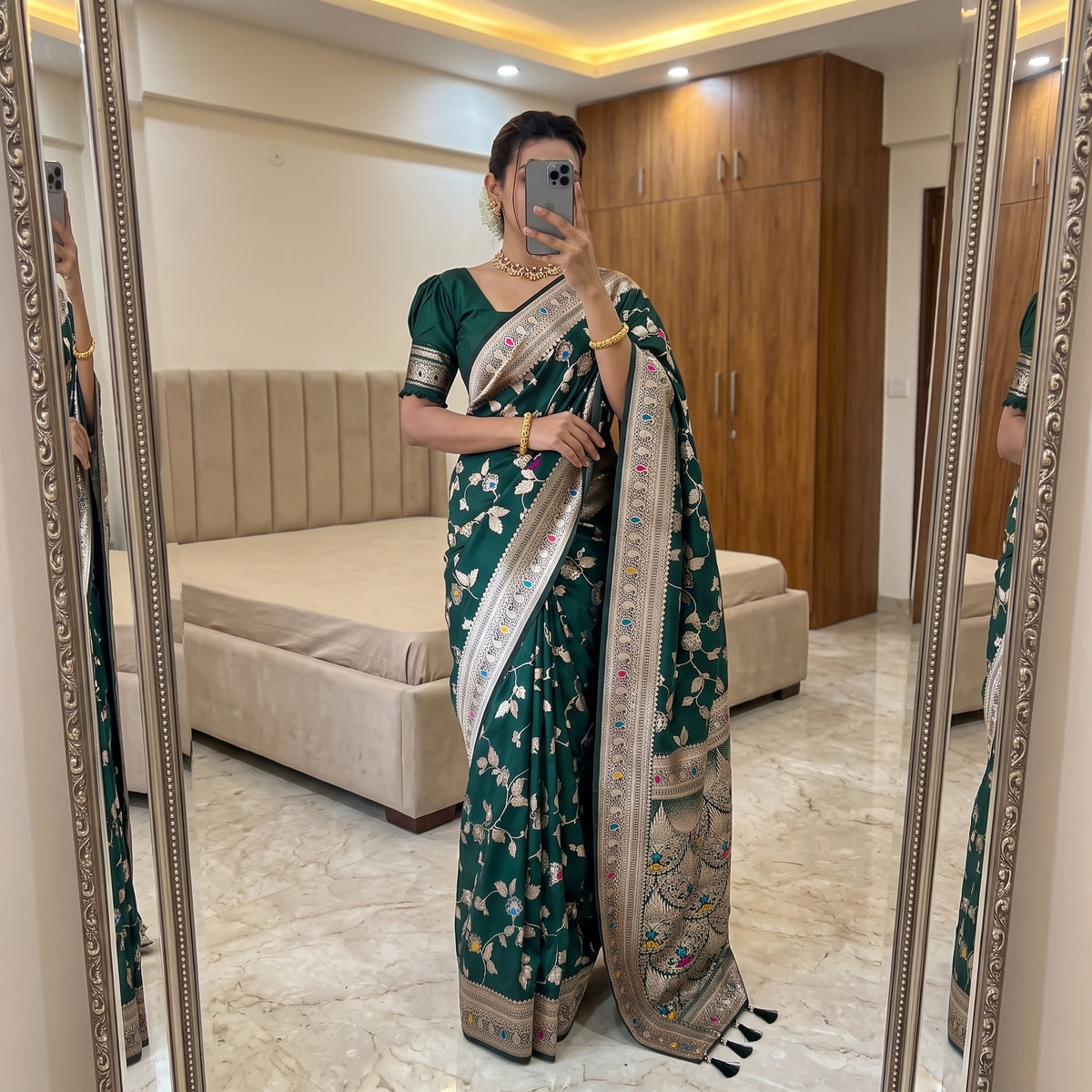 Elegant Bottel Green Silk Saree with Intricate Jari Weaving and a Rich Pallu