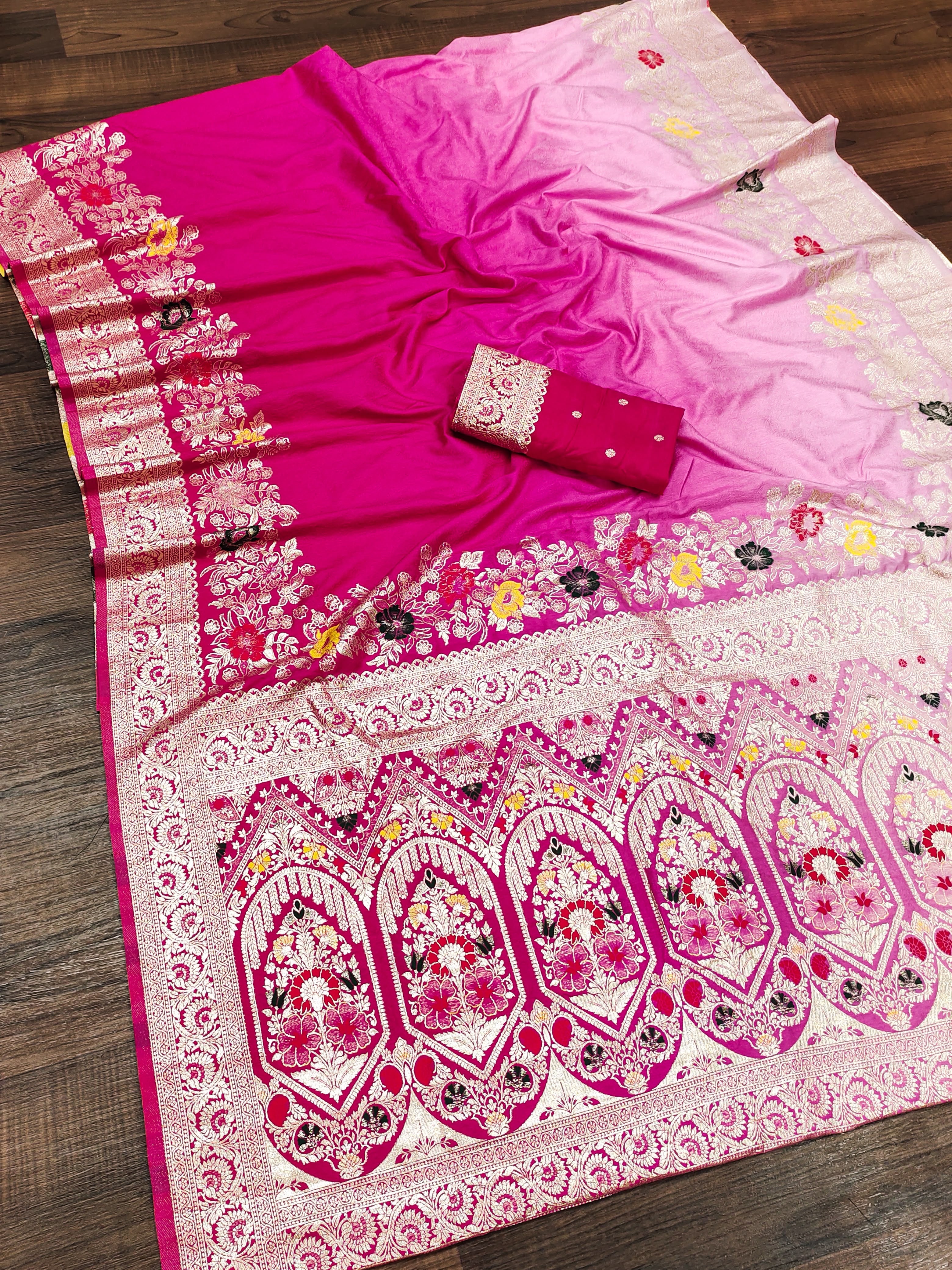 Premium Pink Silk Saree with Intricate Golden Jari Work and a Rich Pallu