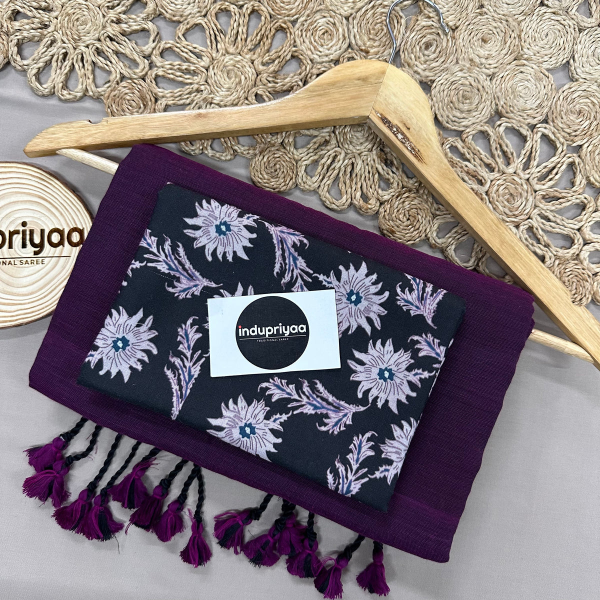 Dark wine Handloom Cotton Saree With Black Flower Print Blouse