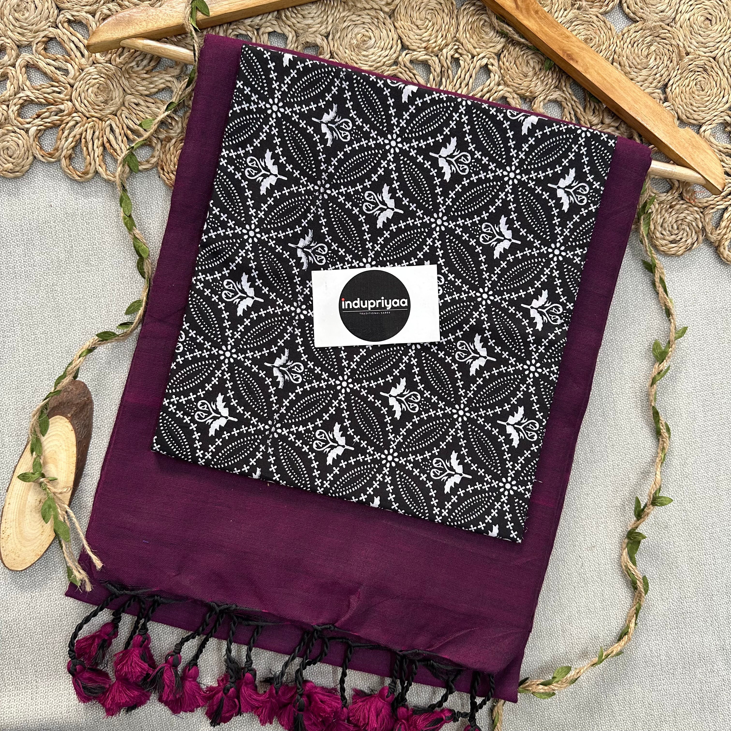 Dark Wine Handloom Cotton Saree With Black Print Blouse