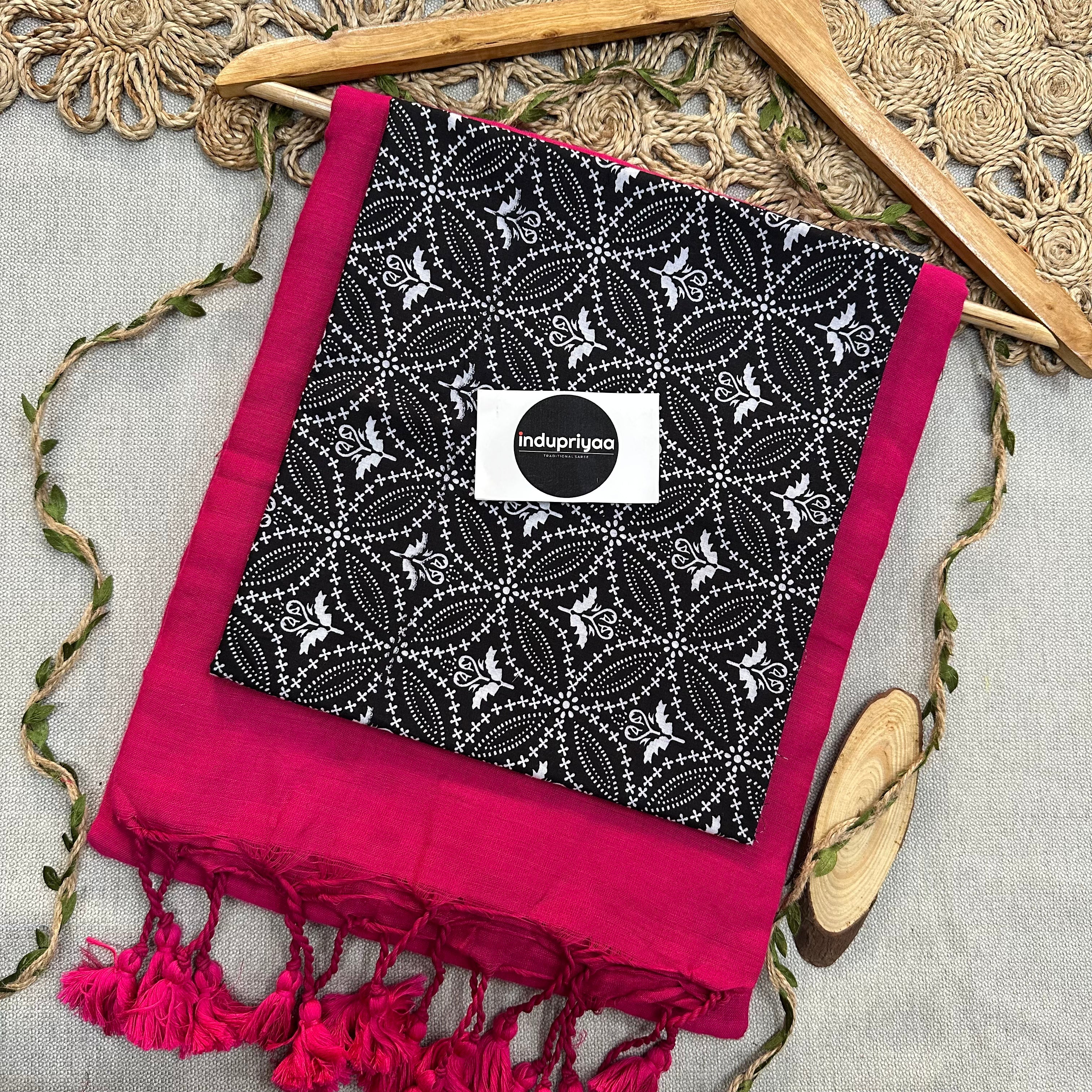 Pink Handloom Cotton Saree With Black Print Blouse