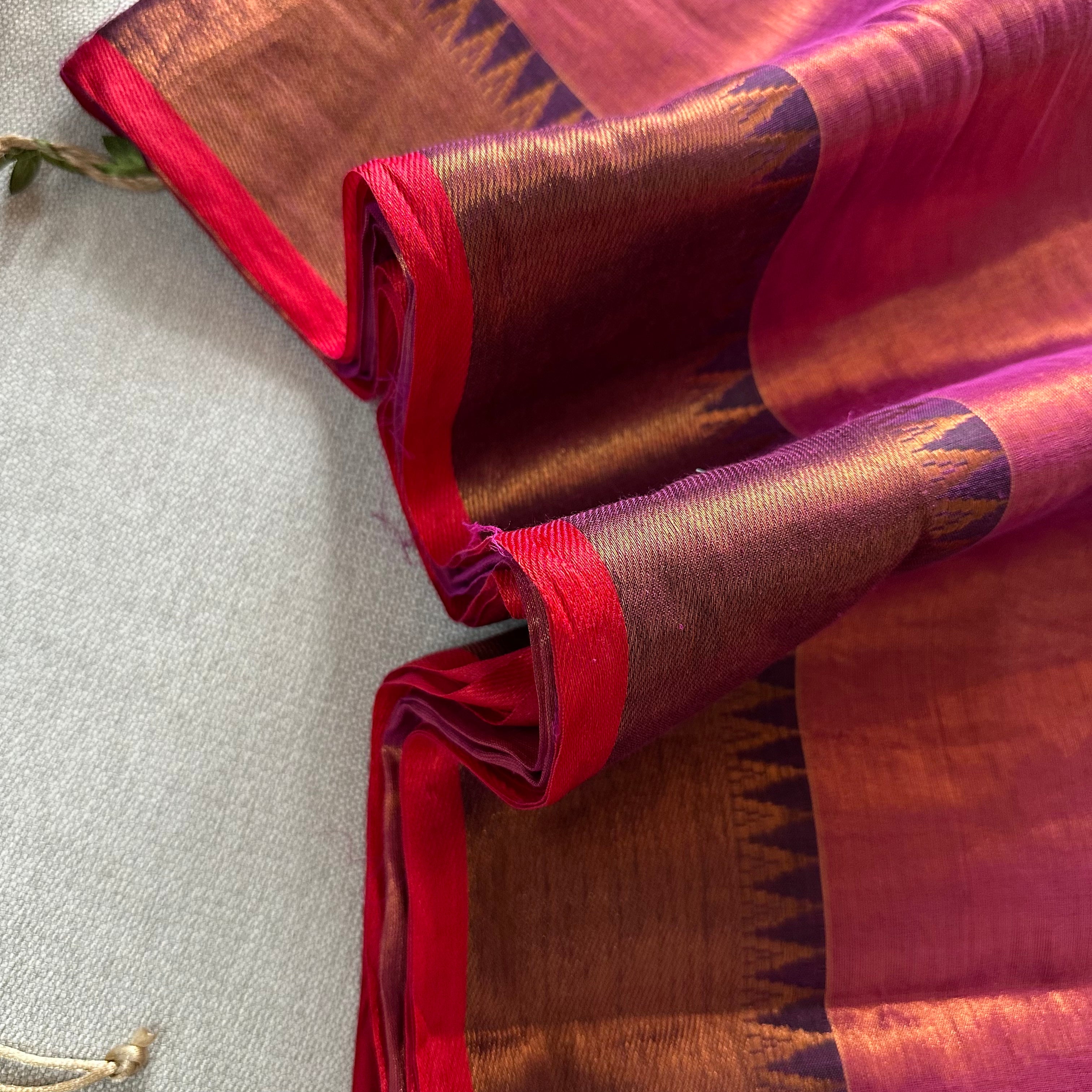 Indupriyaa Light PInk Handloom Tissue Cotton saree