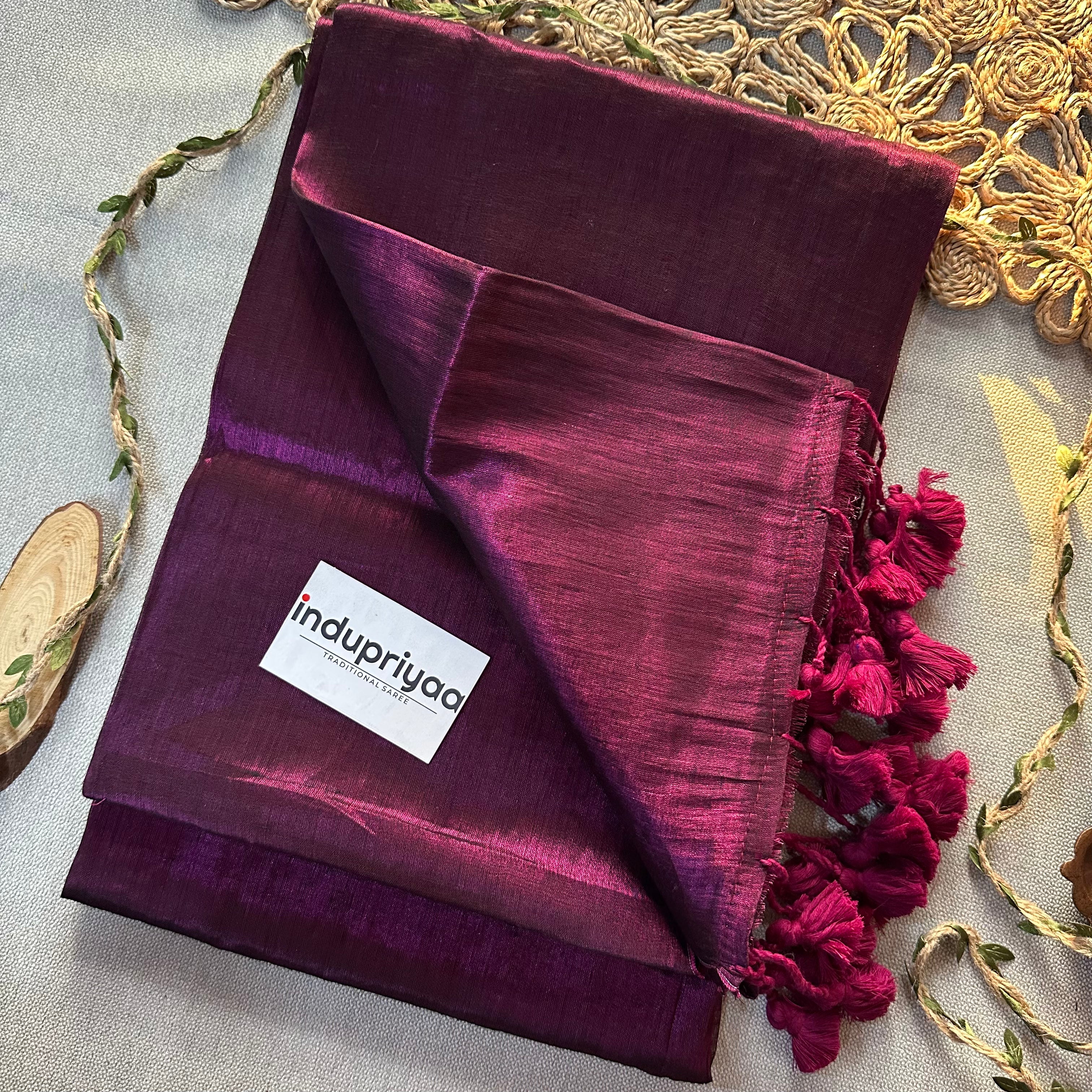 Indupriyaa  Wine Pom Pom Handloom Raga Tissue Saree