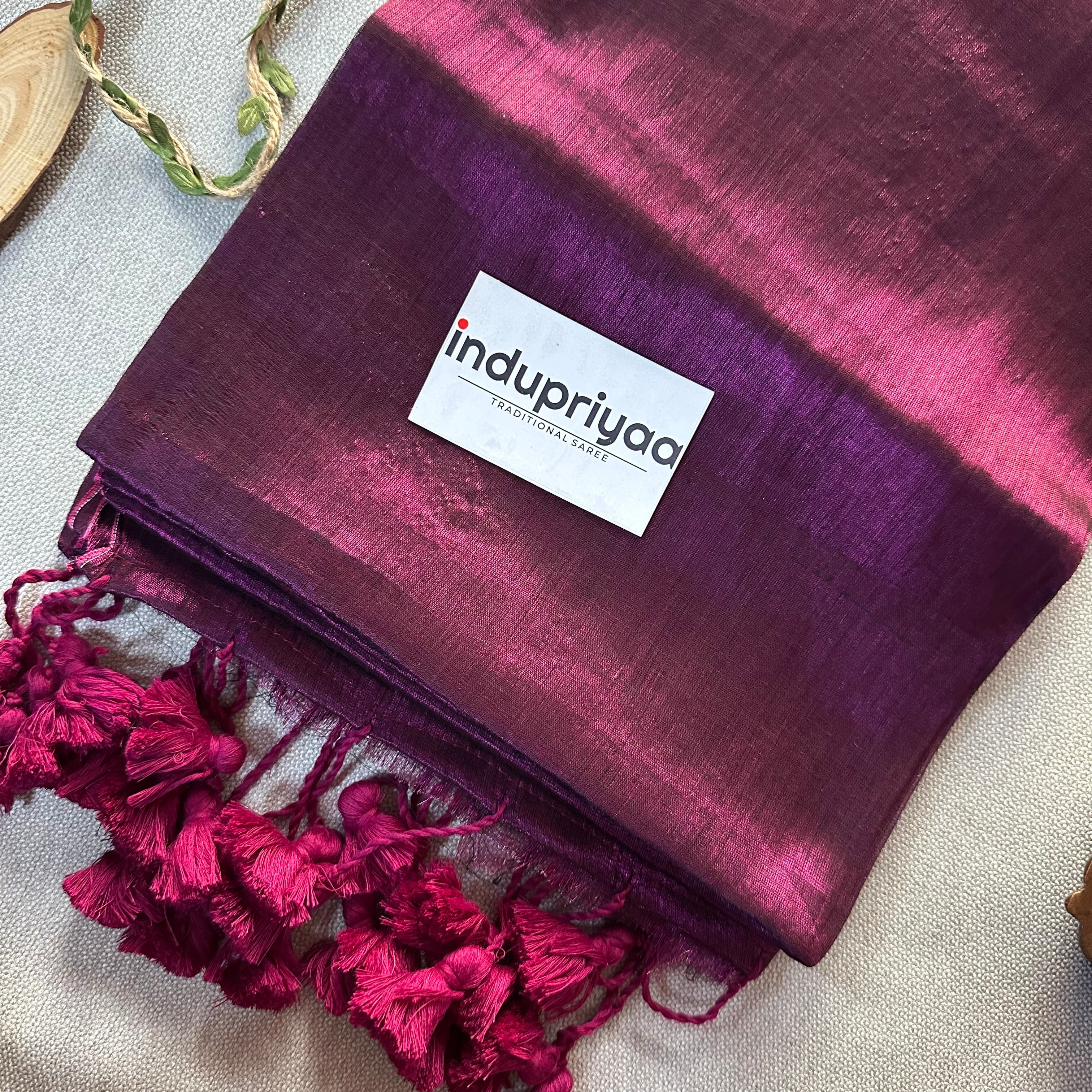 Indupriyaa  Wine Pom Pom Handloom Raga Tissue Saree