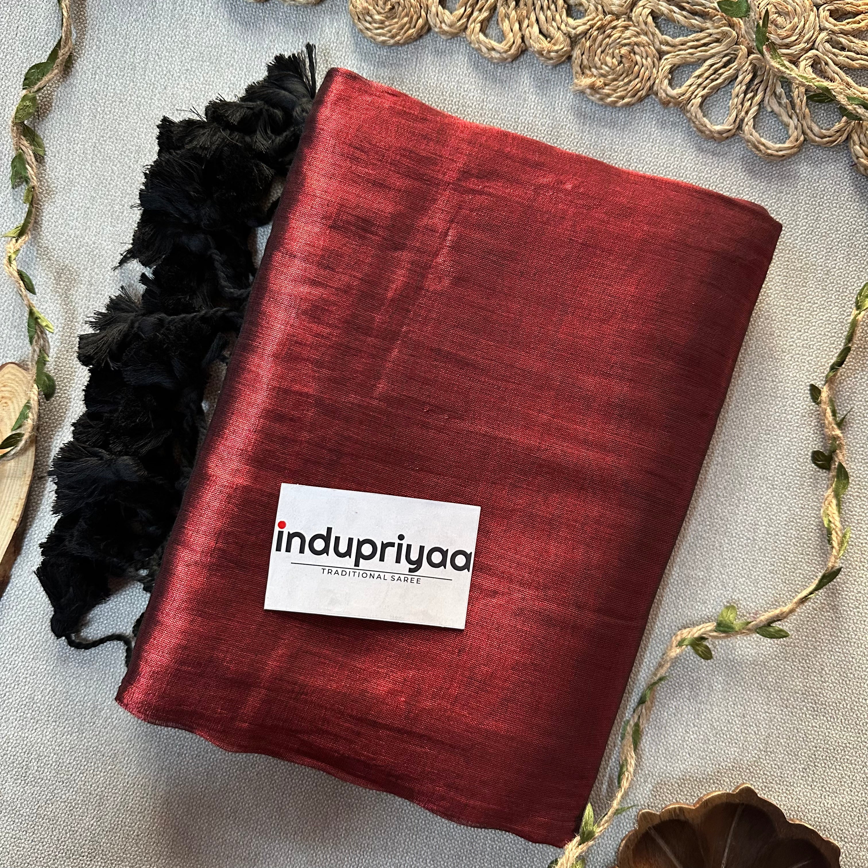 Indupriyaa Maroon Pom Pom Handloom Raga Tissue Saree