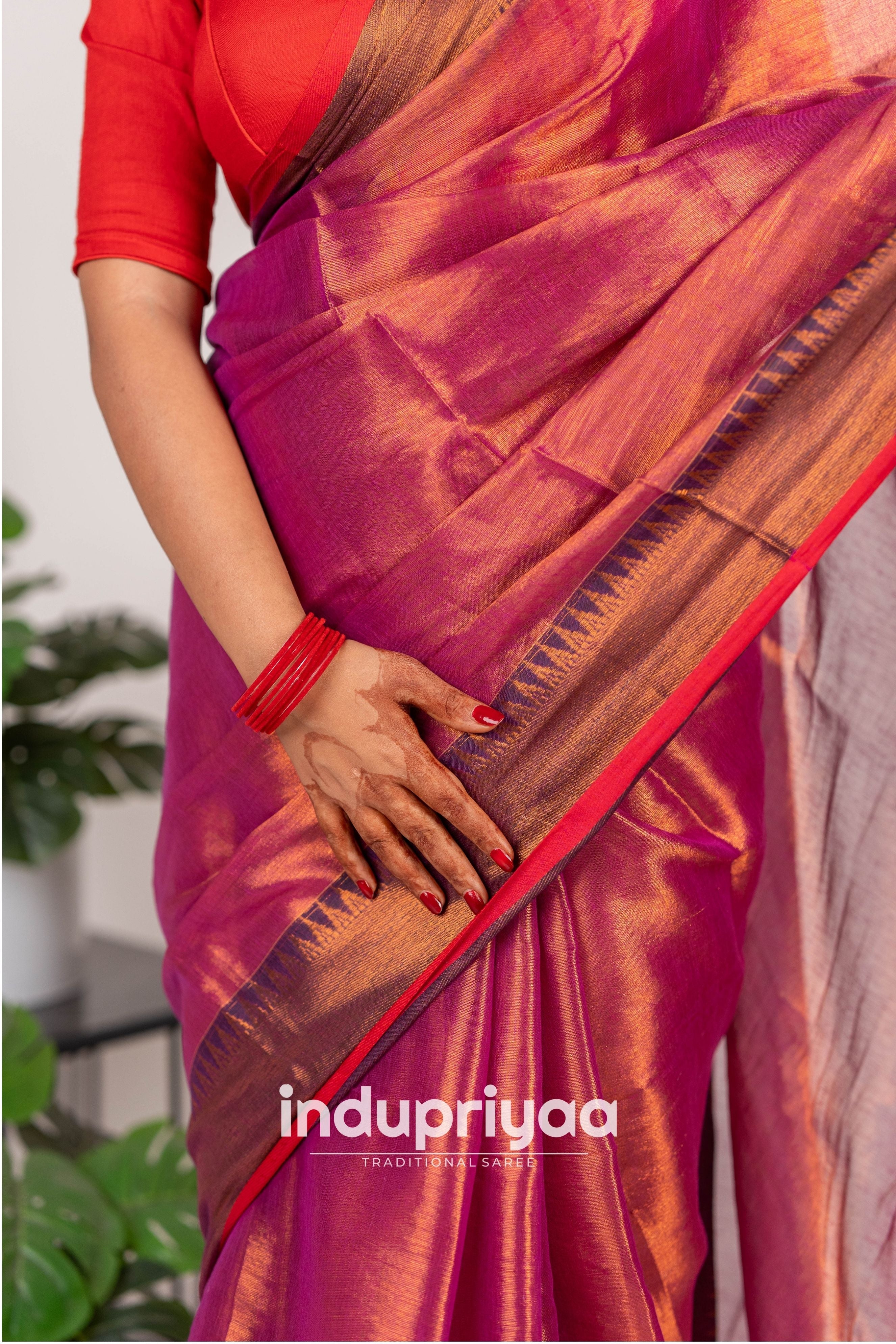 Indupriyaa Light Pink Handloom Raga Tissue Saree