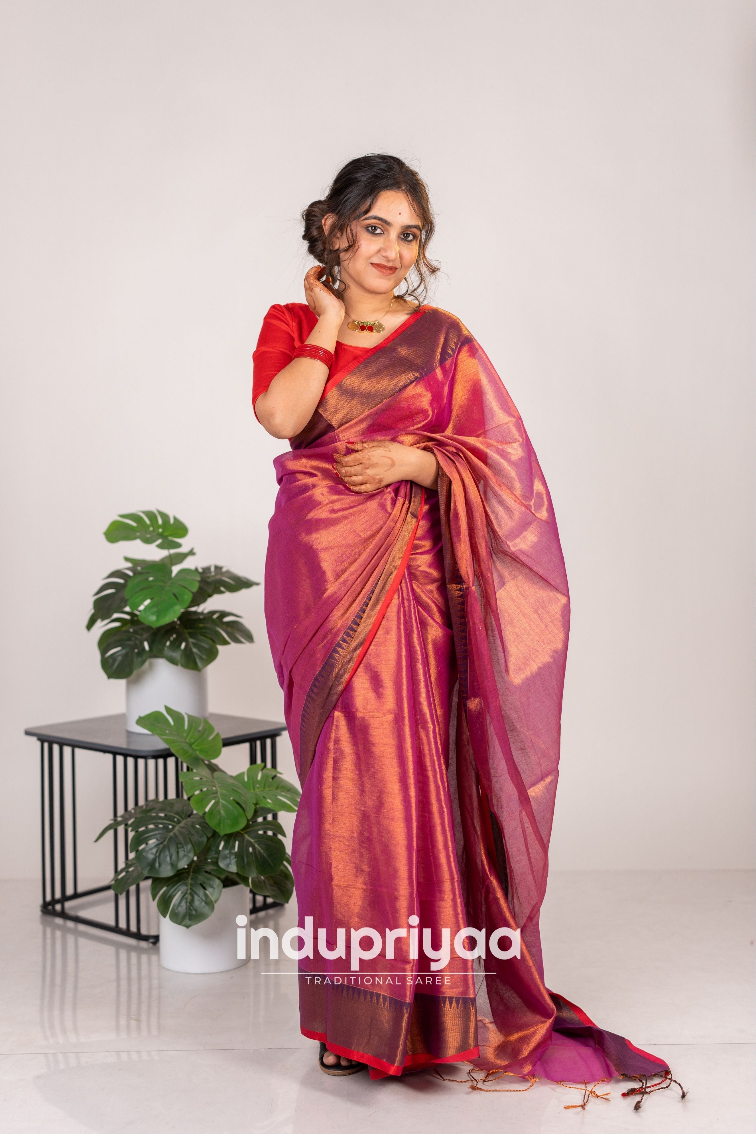 Indupriyaa Light Pink Handloom Raga Tissue Saree