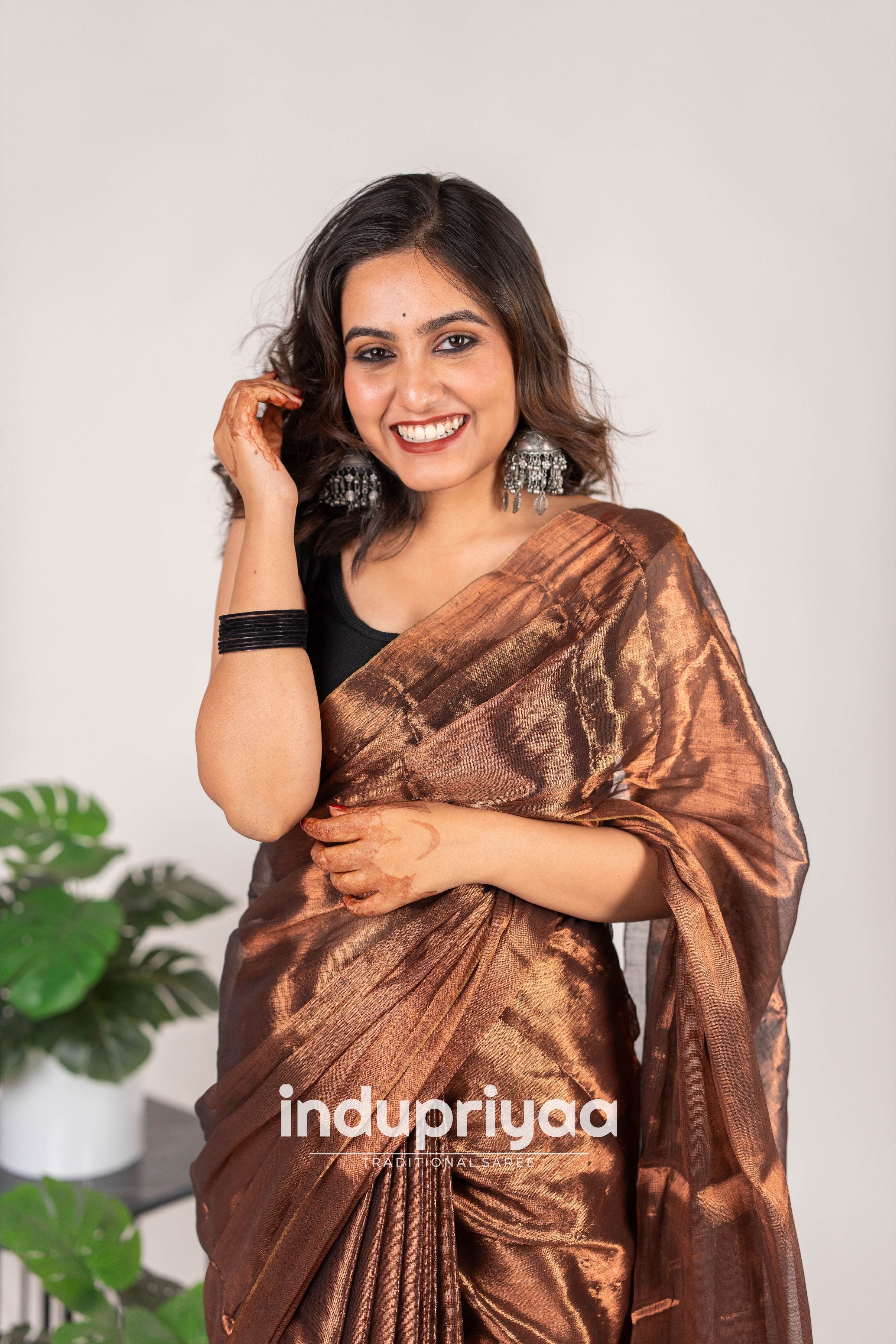 Indupriyaa Coper Handloom Raga Tissue Saree