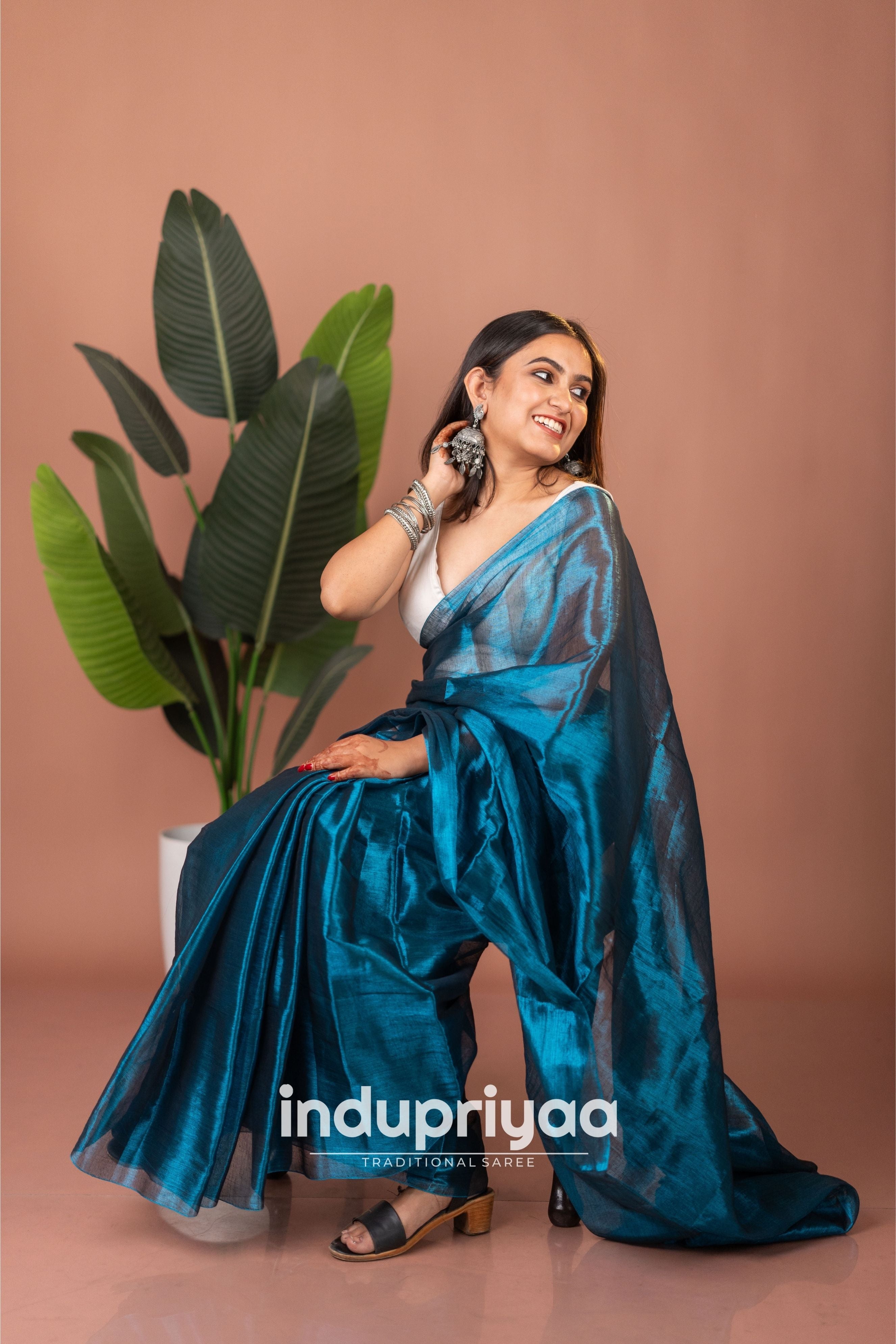 Indupriyaa Firoji Handloom Raga Tissue Saree