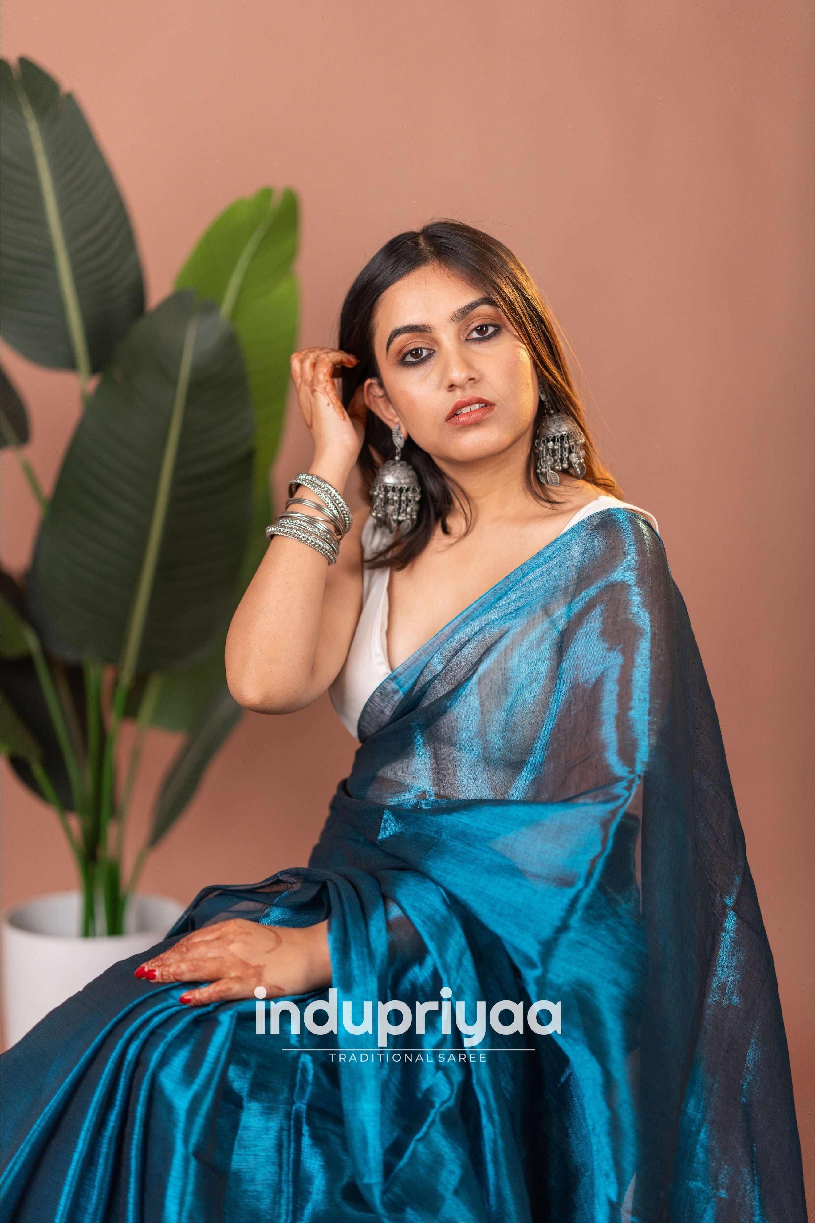 Indupriyaa Firoji Handloom Raga Tissue Saree