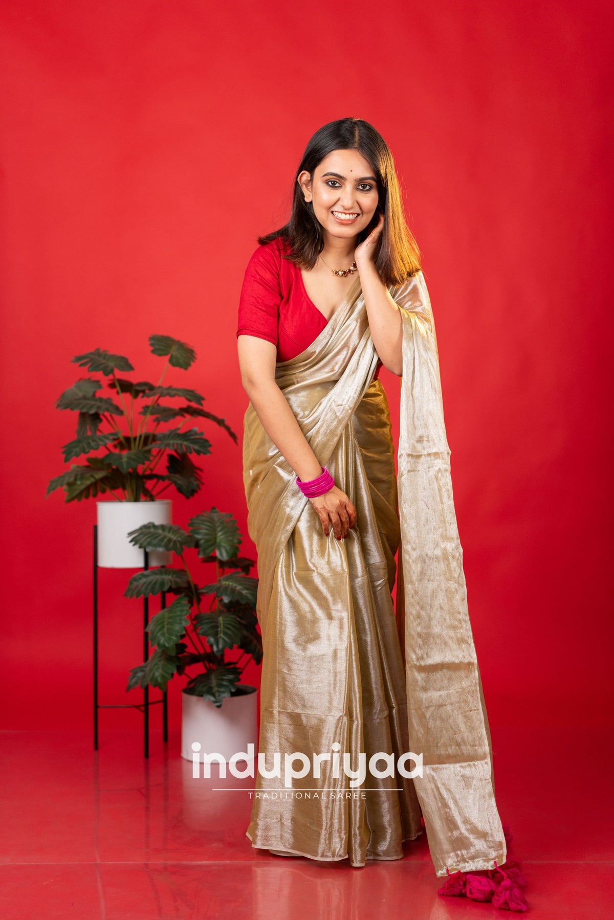 Indupriyaa Chiku Handloom Raga Tissue Saree