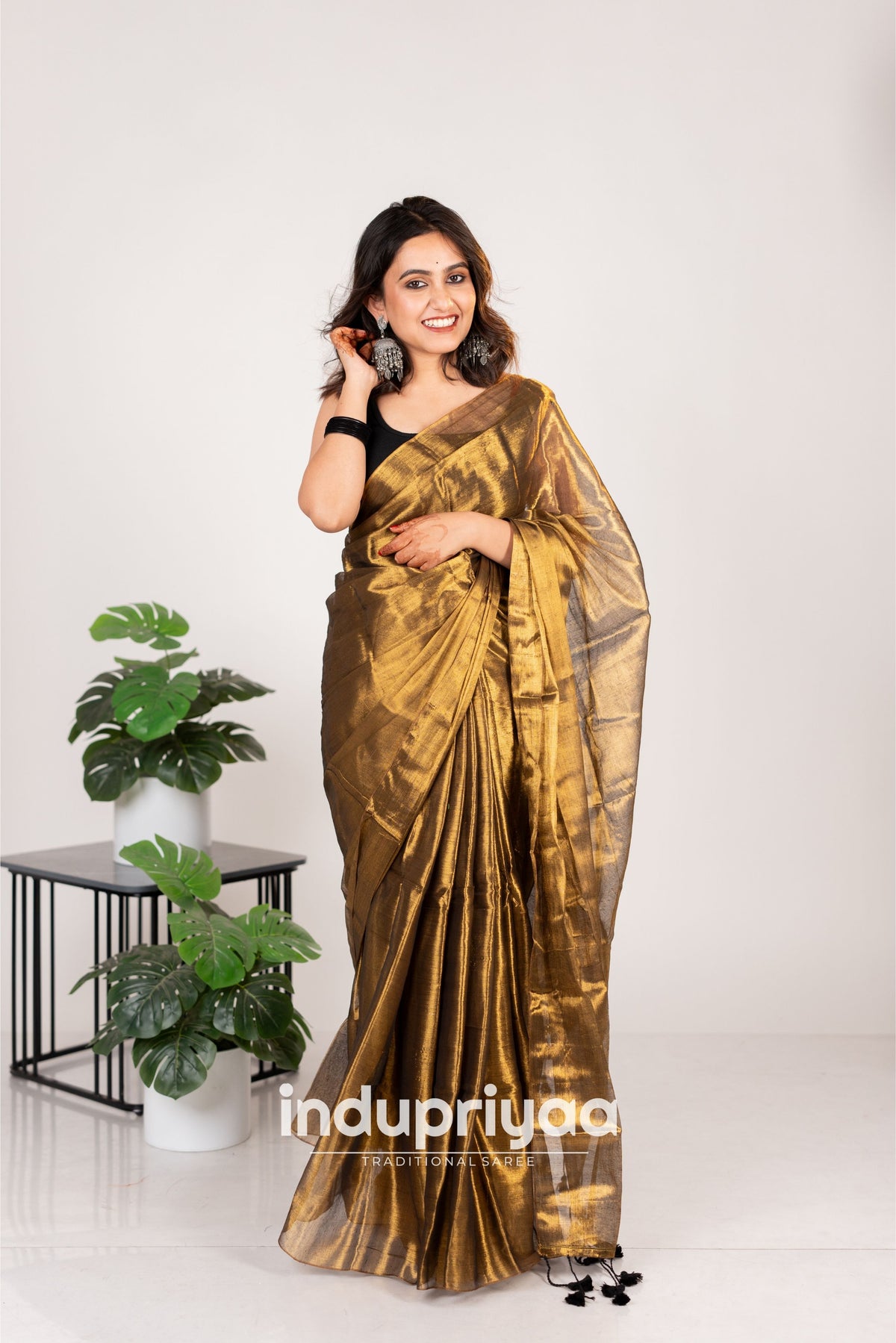 Indupriyaa Gold Handloom Raga Tissue Saree