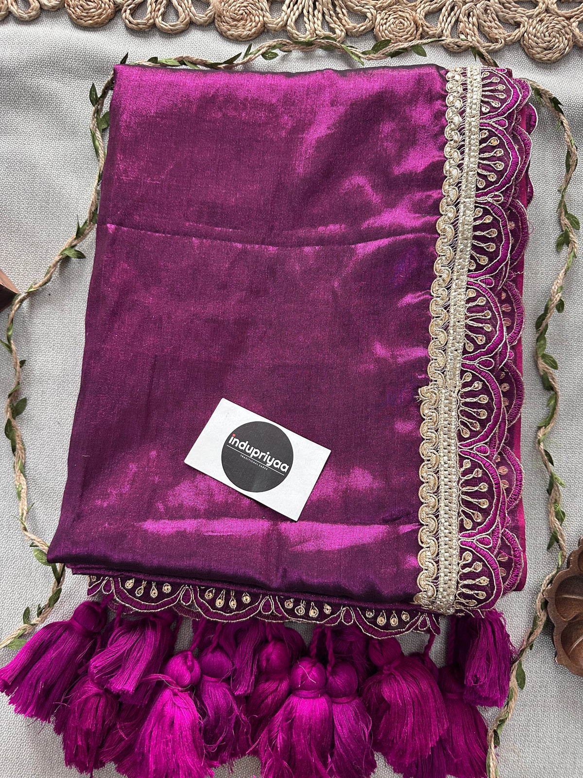 Wine  Designer  Handloom Raga Tissue Saree