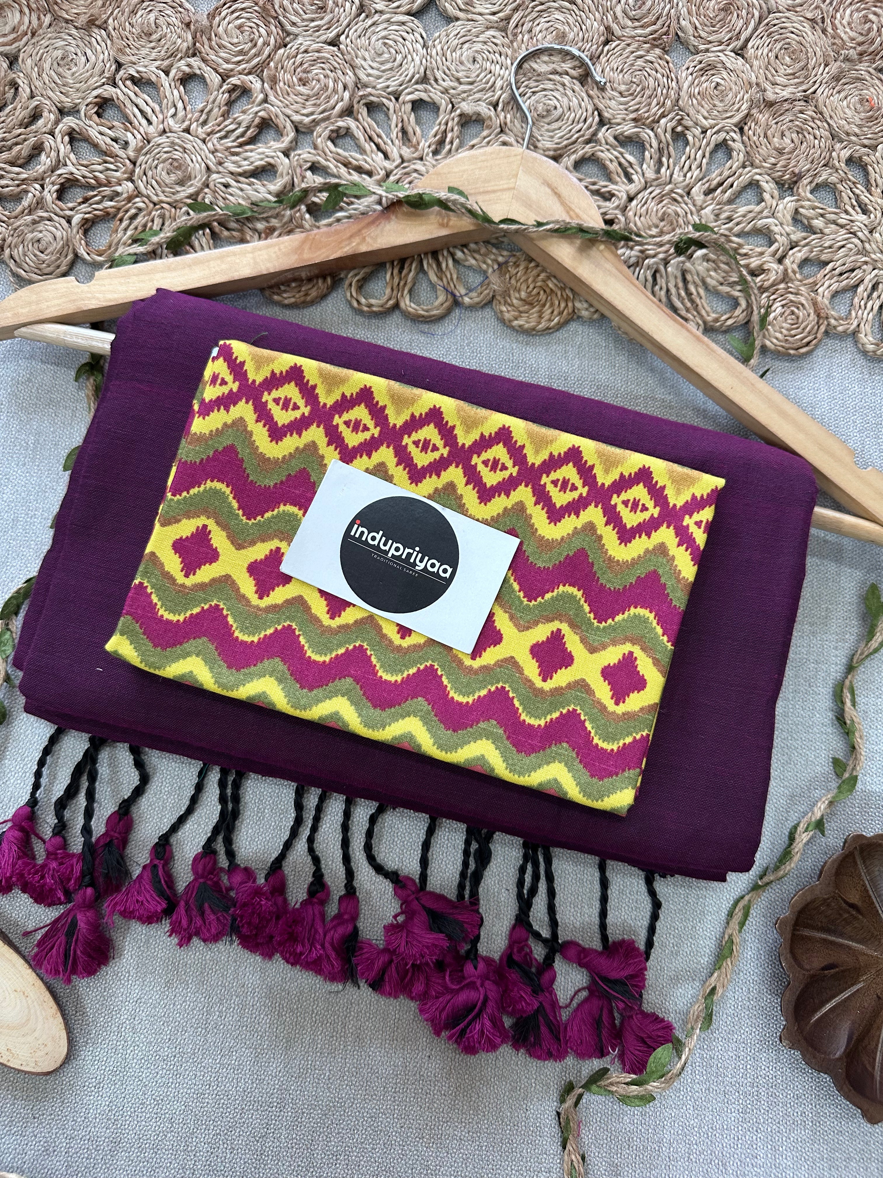 Dark Wine Handloom Cotton Saree With Zig Zag Print Blouse