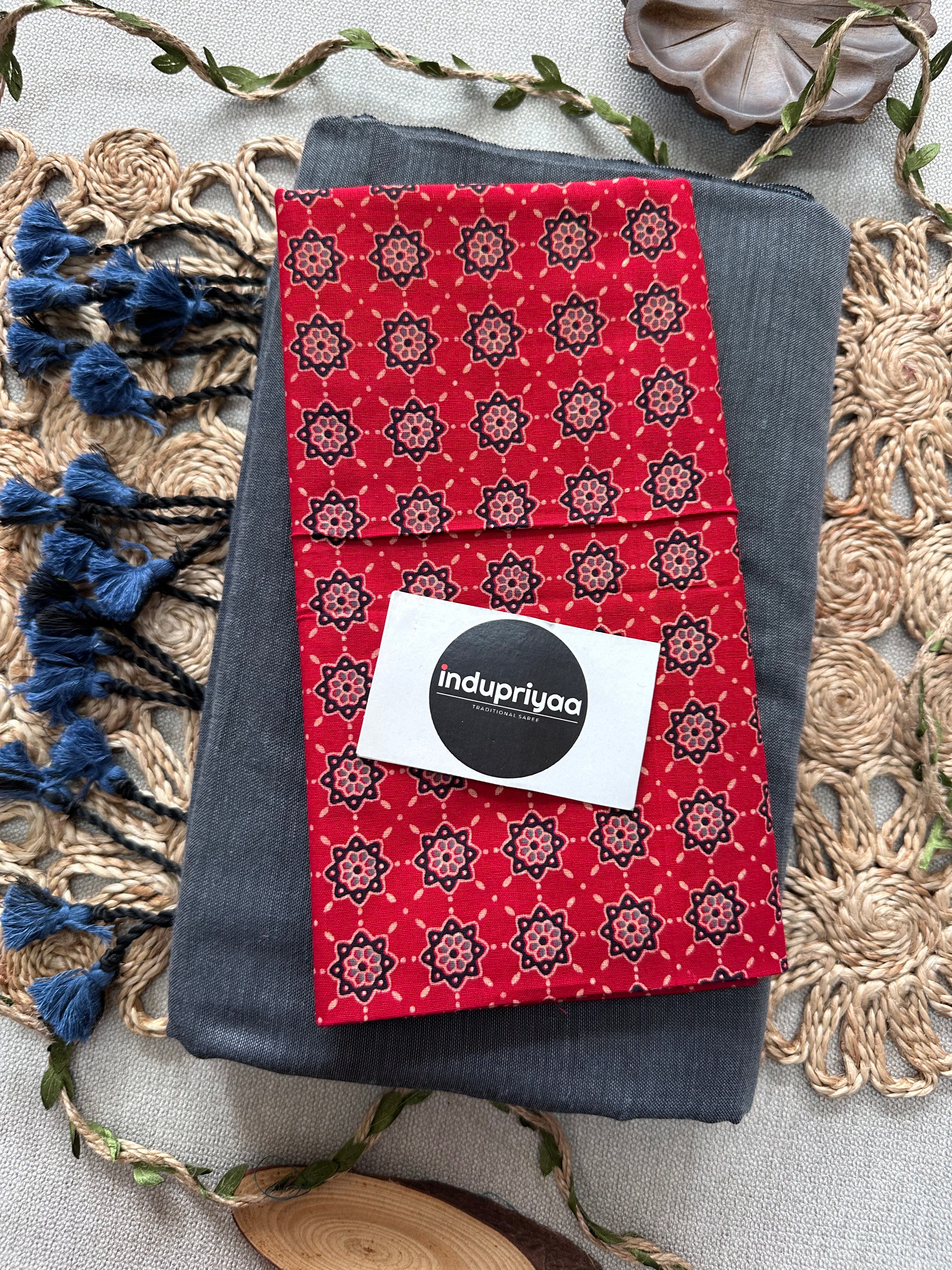 Dark Grey Handloom Cotton Saree With Red Print Blouse