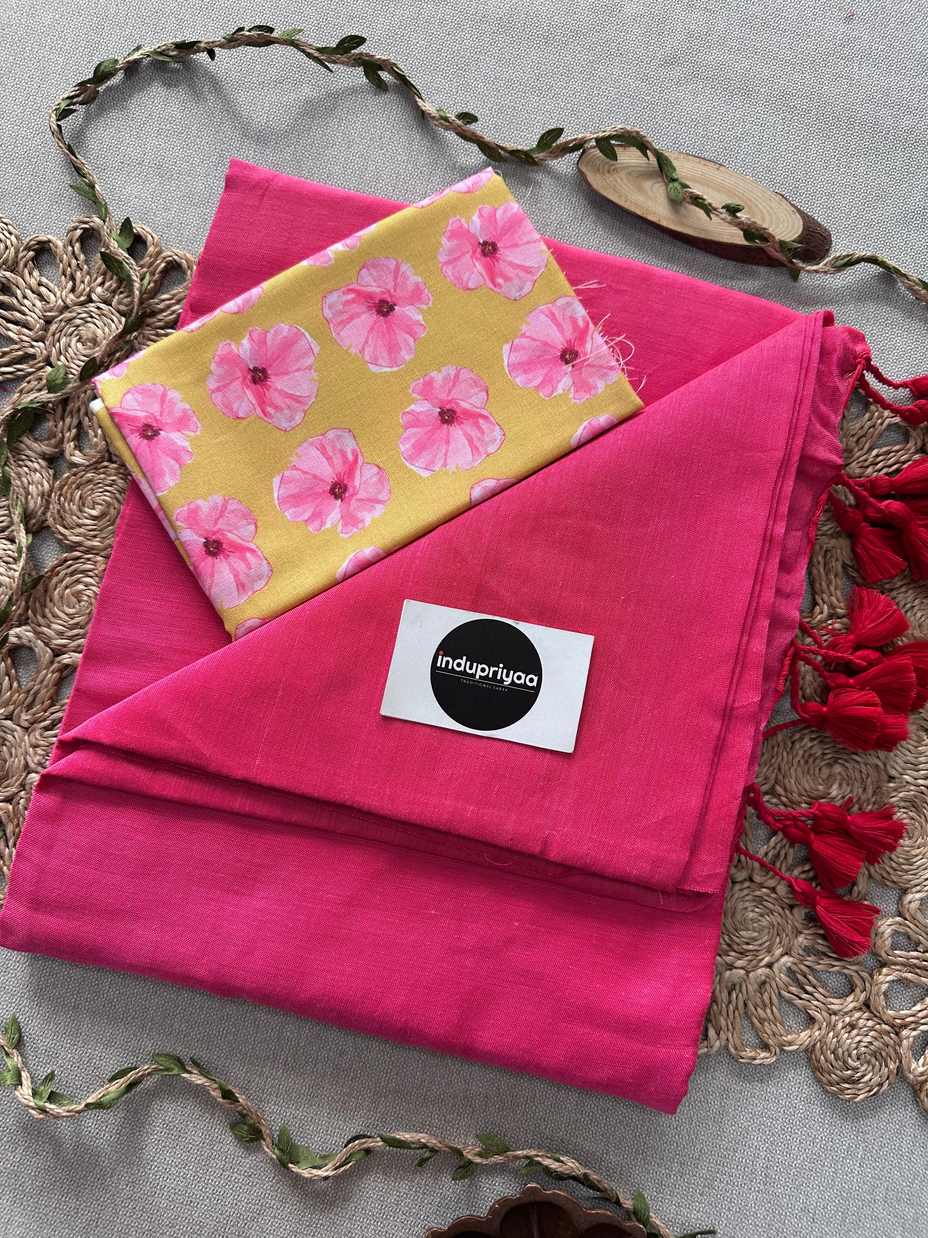 Gajri Handloom Cotton Saree With  Flower Print Blouse