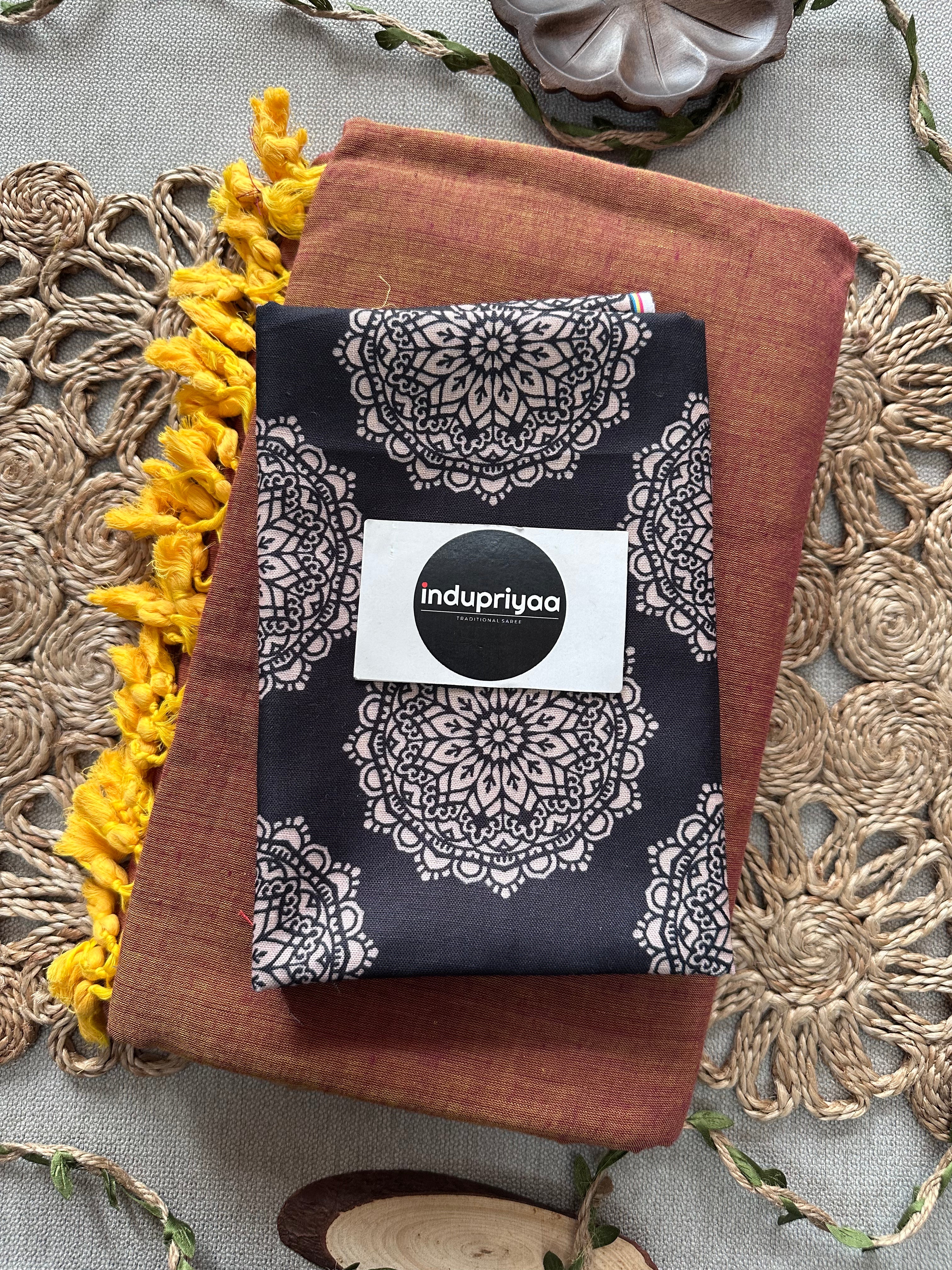 Brown Dual Tone  Handloom Cotton Saree With Black Print Blouse