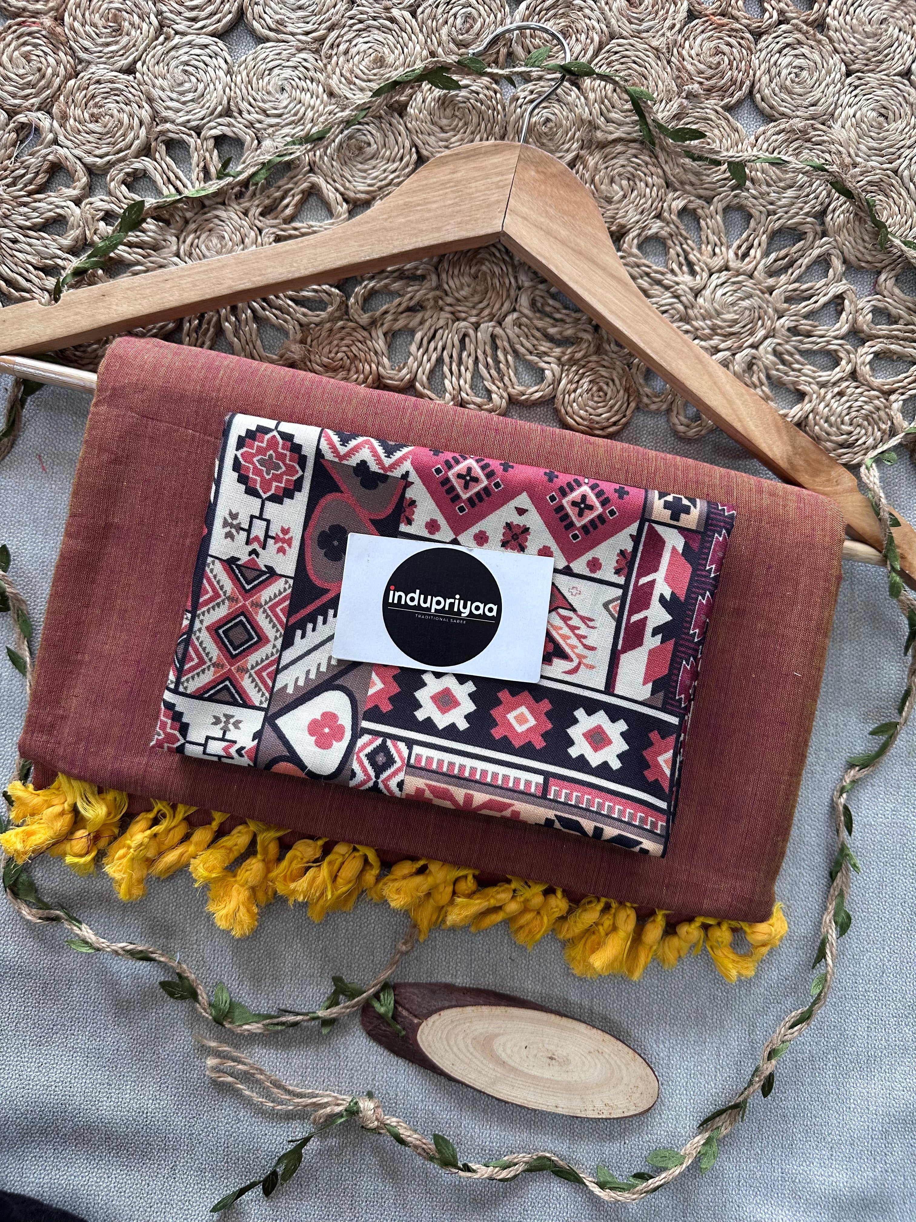 Brown Dual Tone Handloom Cotton Saree With Multi Print Blouse
