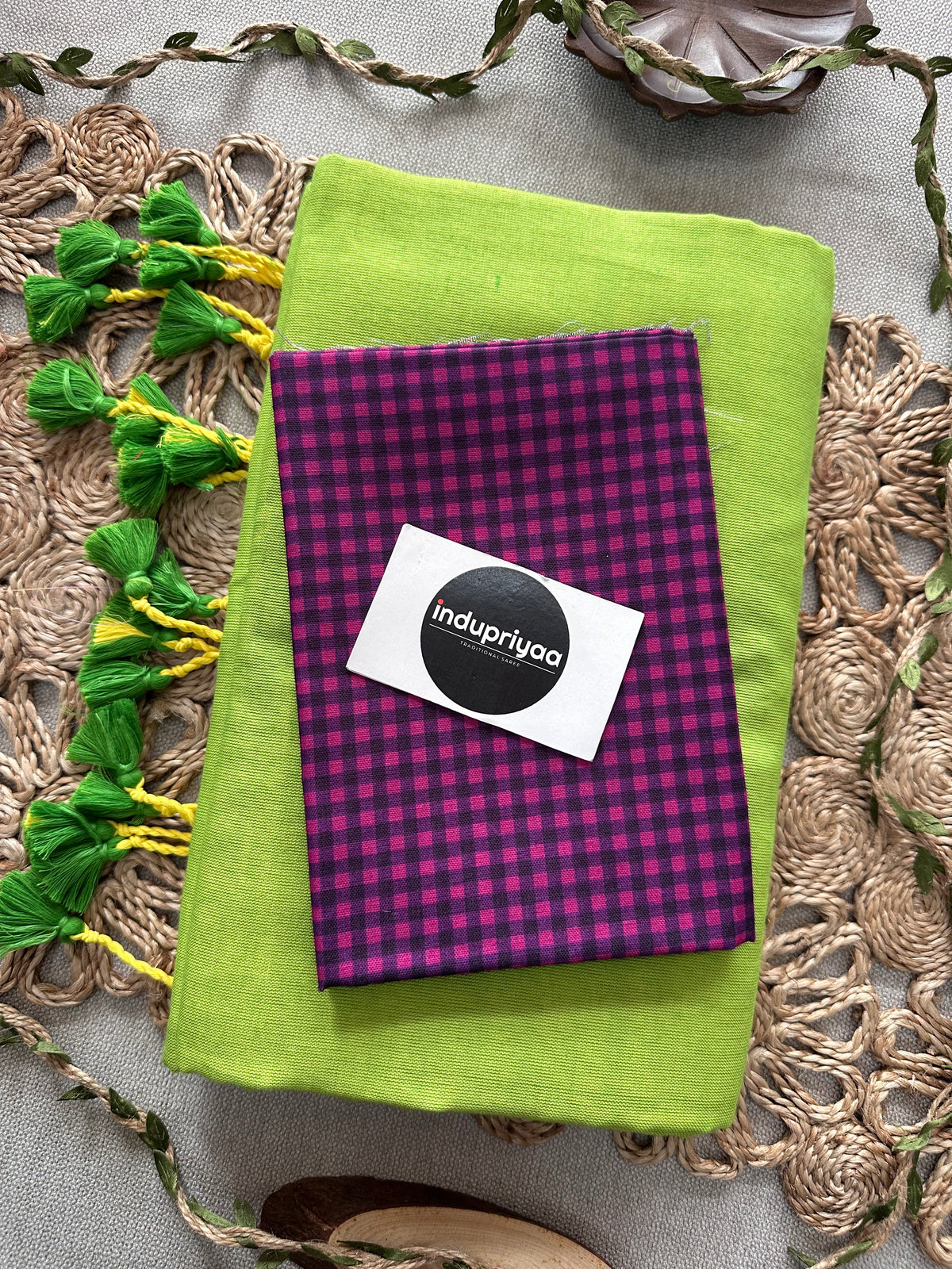 Perrot Handloom Cotton Saree With Chex Print Blouse