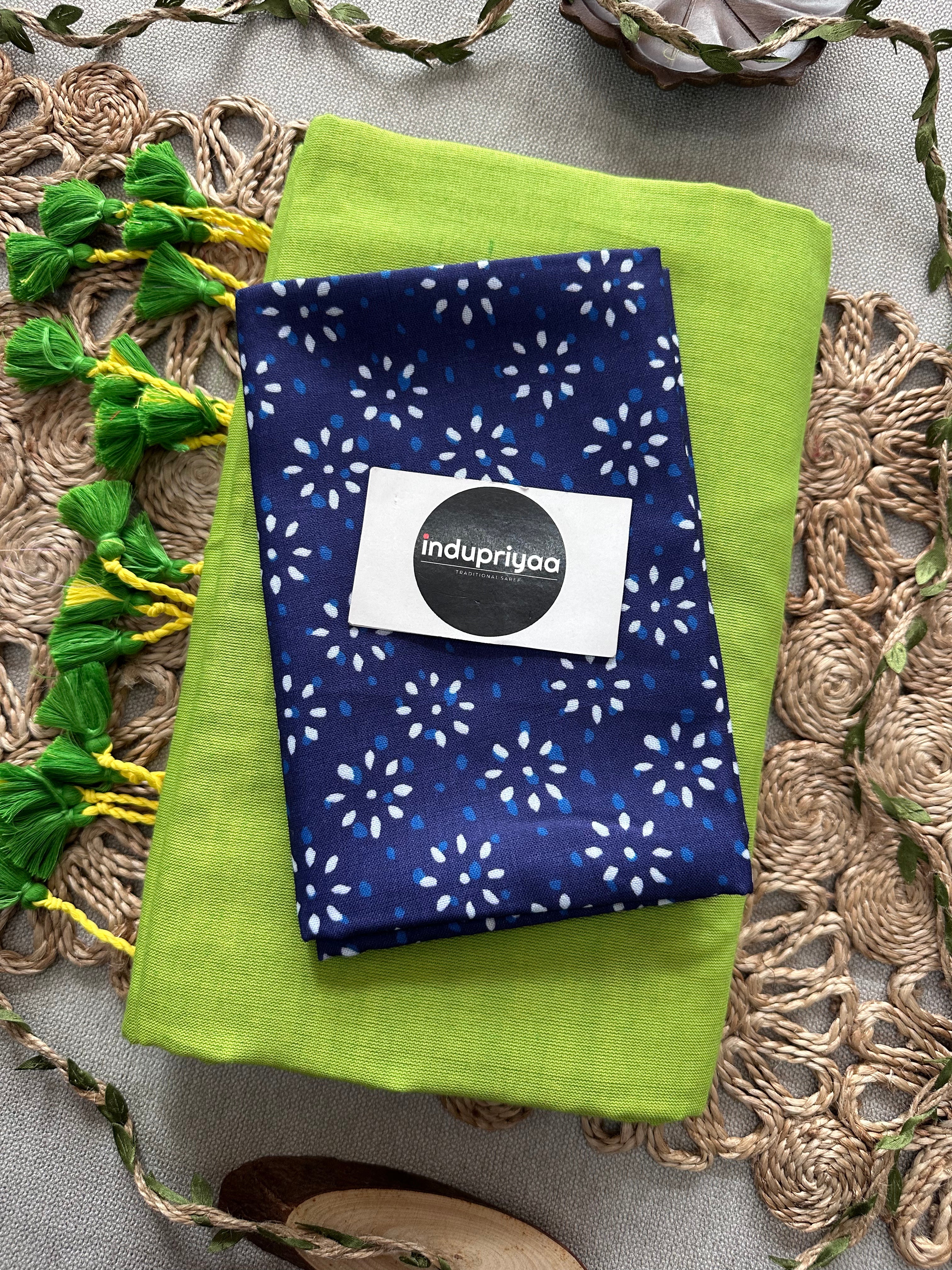 Perrot Handloom Cotton Saree With Blue Print Blouse