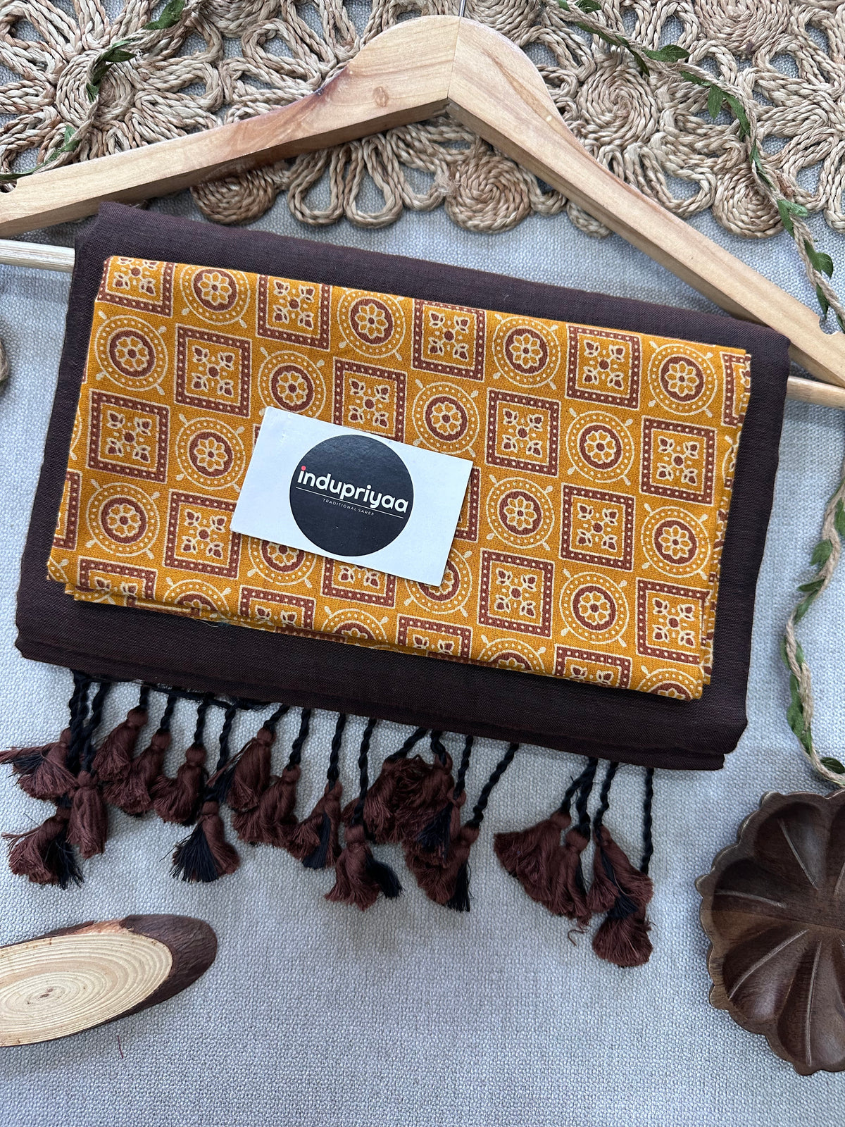 Brown Handloom Cotton Saree With Yellow Print Blouse