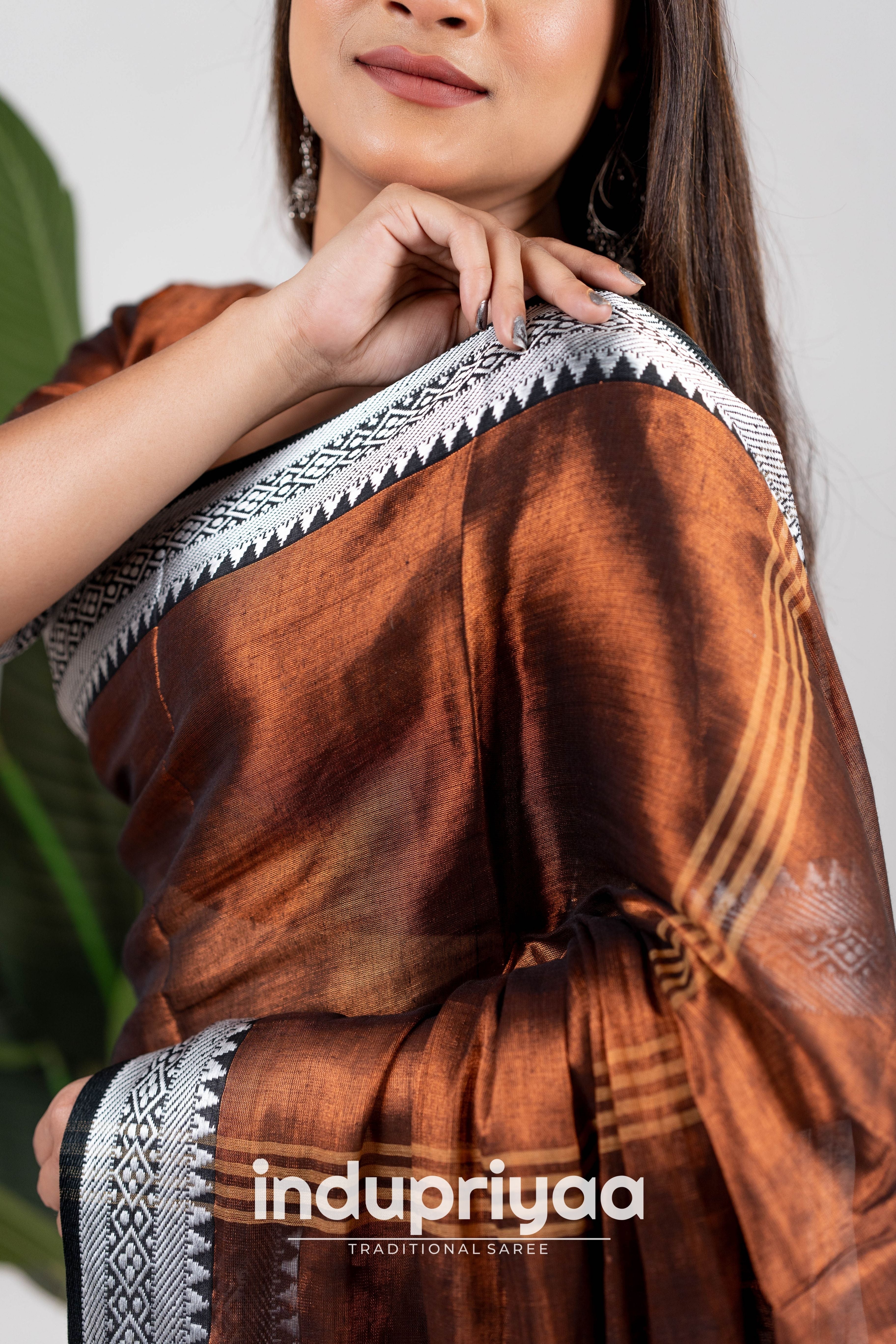 Indupriyaa Copper Temple Designe Handloom Tissue Cotton Saree